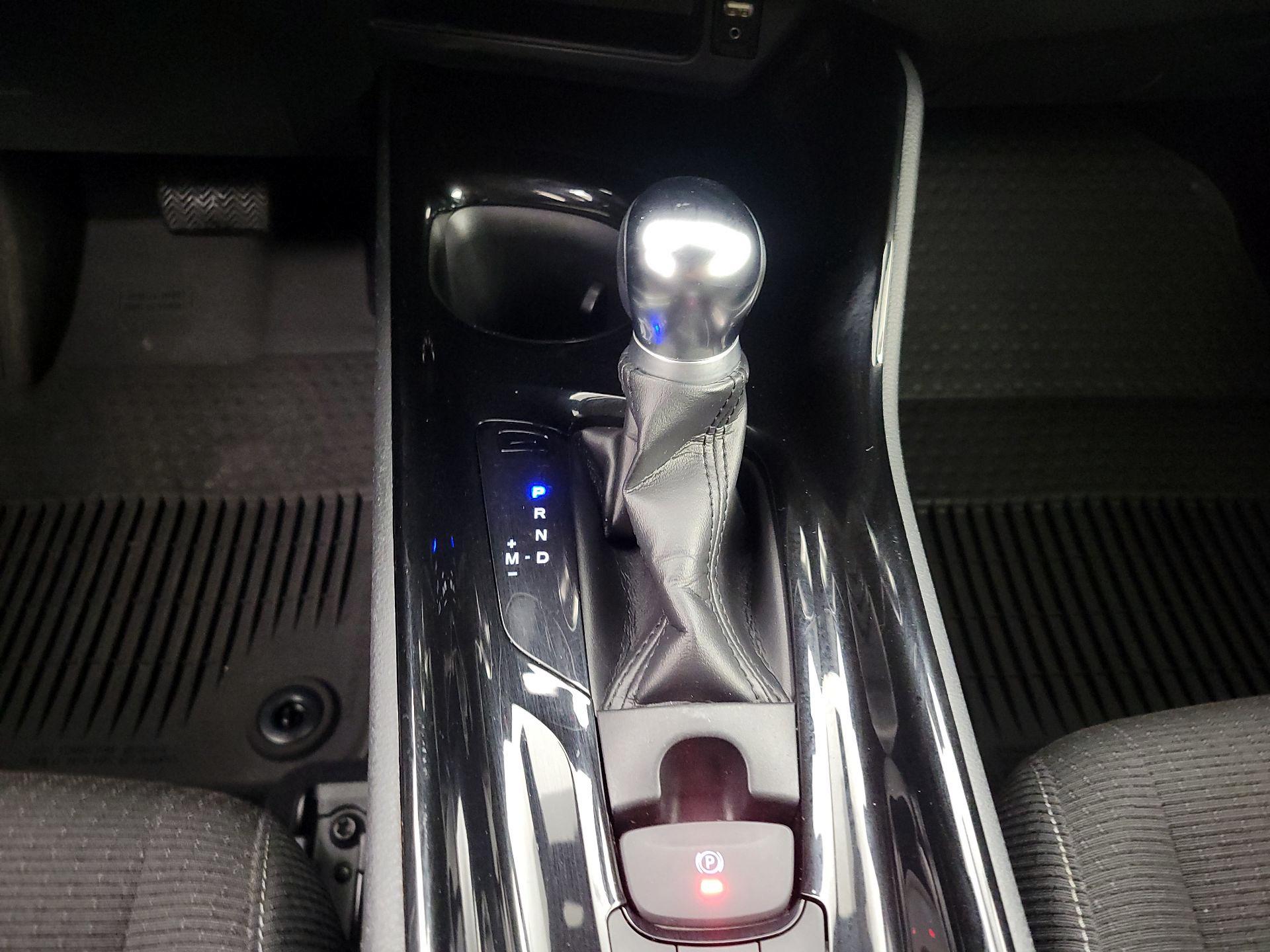 Thumbnail: 2019 Toyota C-HR - 17