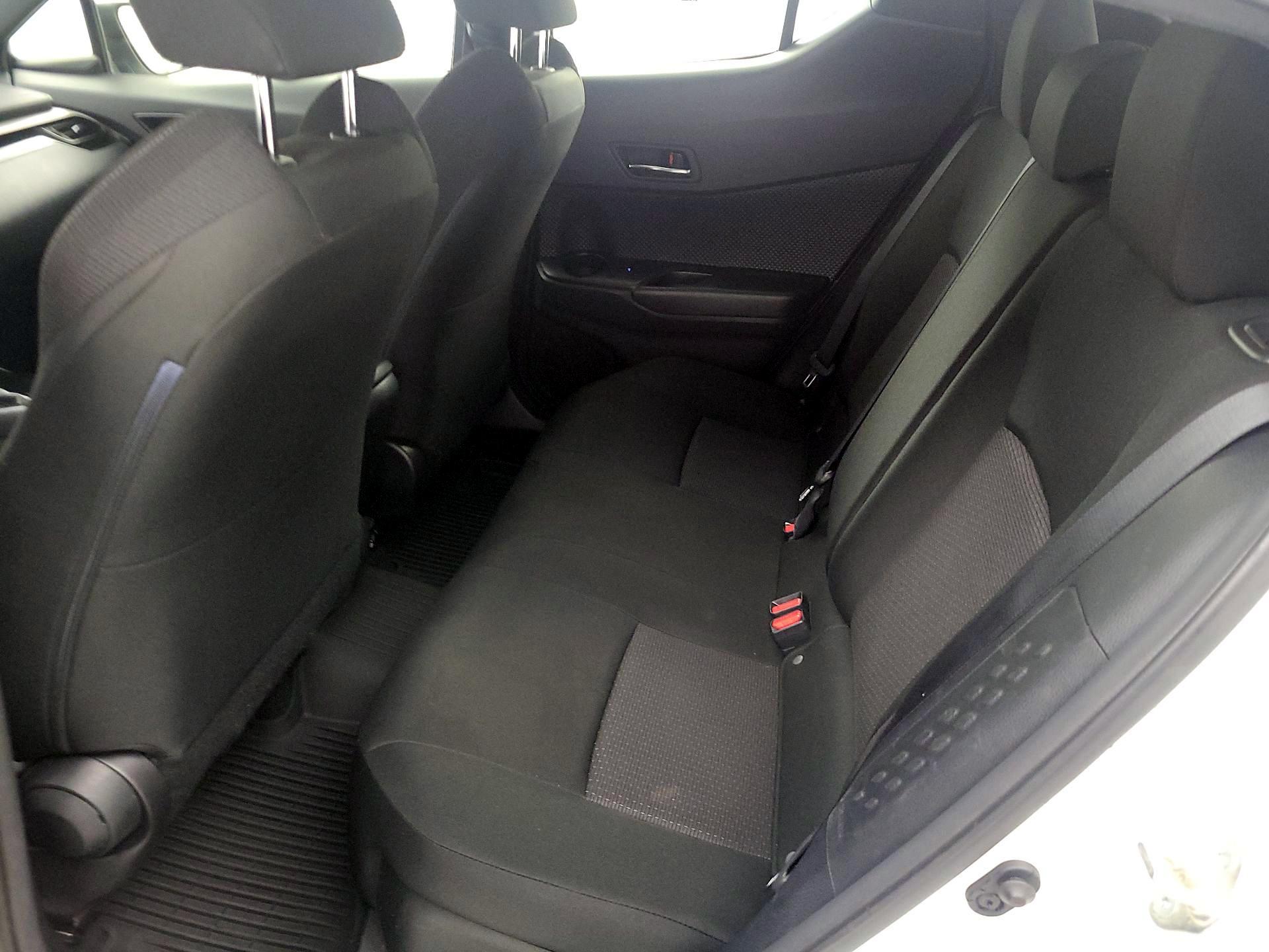 Thumbnail: 2019 Toyota C-HR - 19