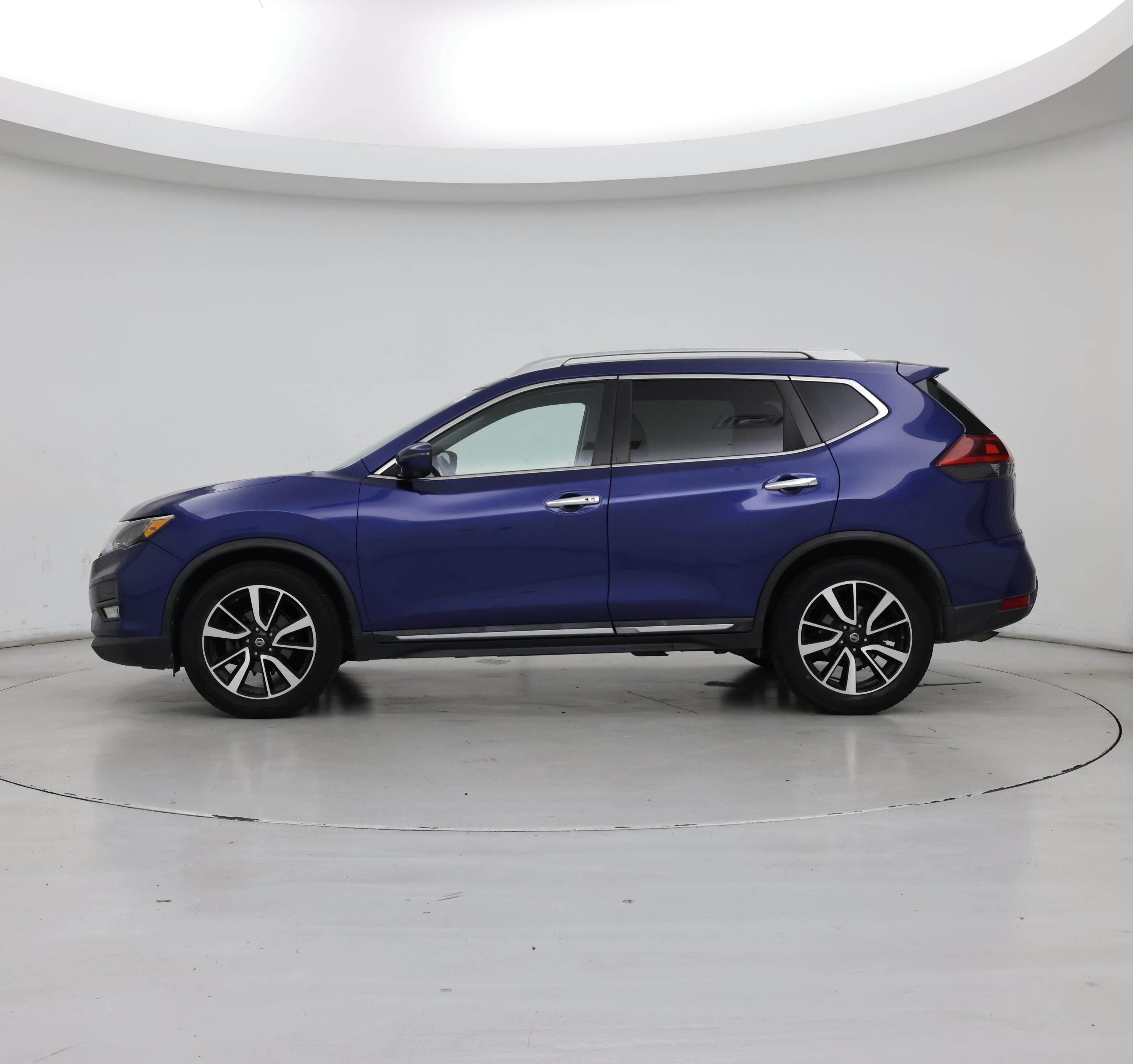 Thumbnail: 2019 Nissan Rogue - 3