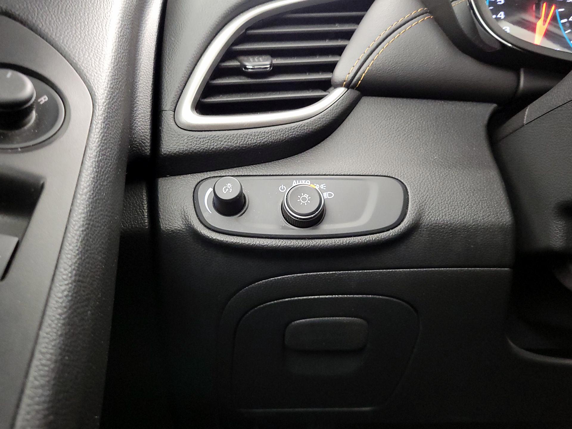 Thumbnail: 2020 Chevrolet Trax - 13