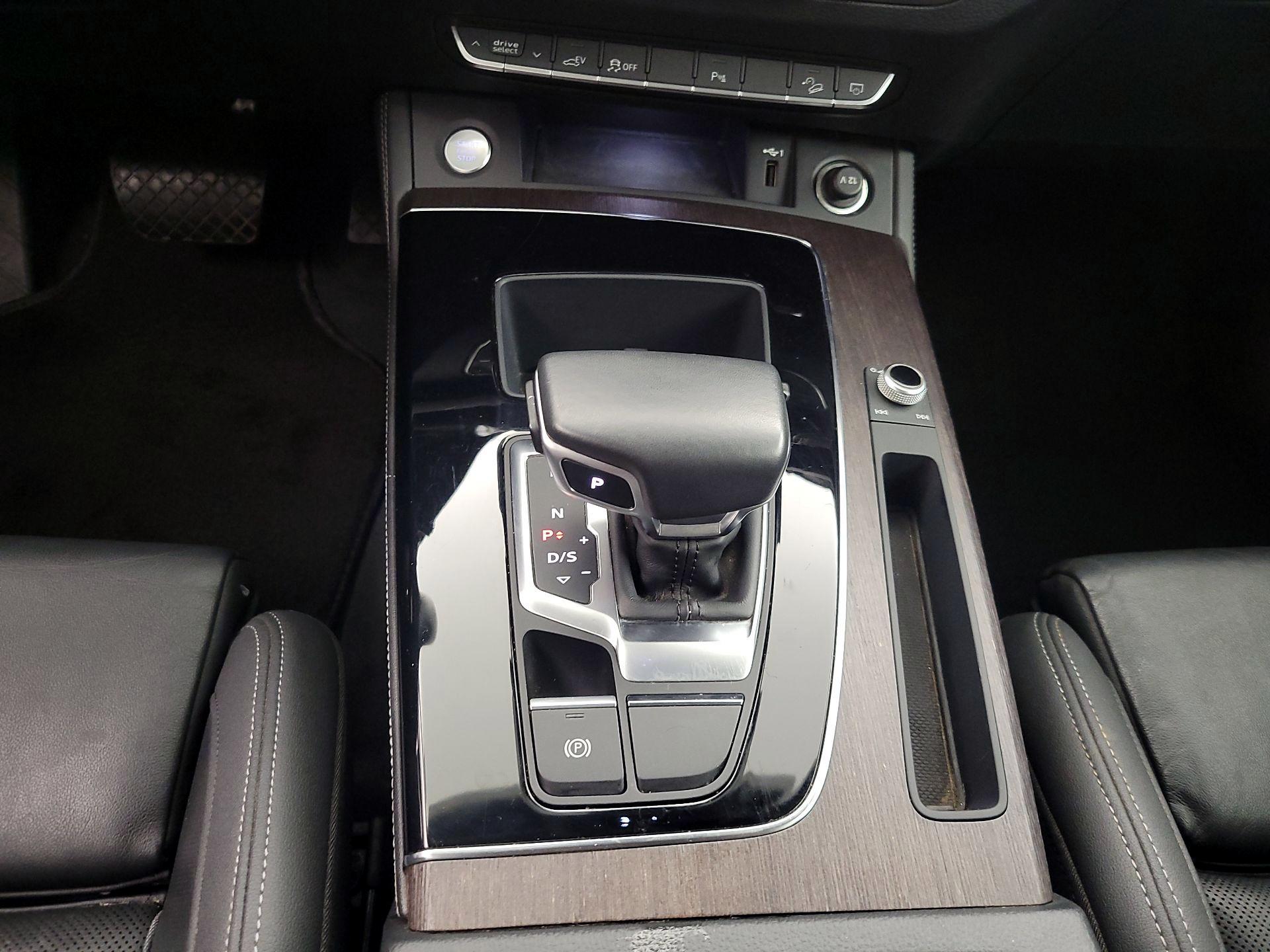 Thumbnail: 2021 Audi Q5 - 18