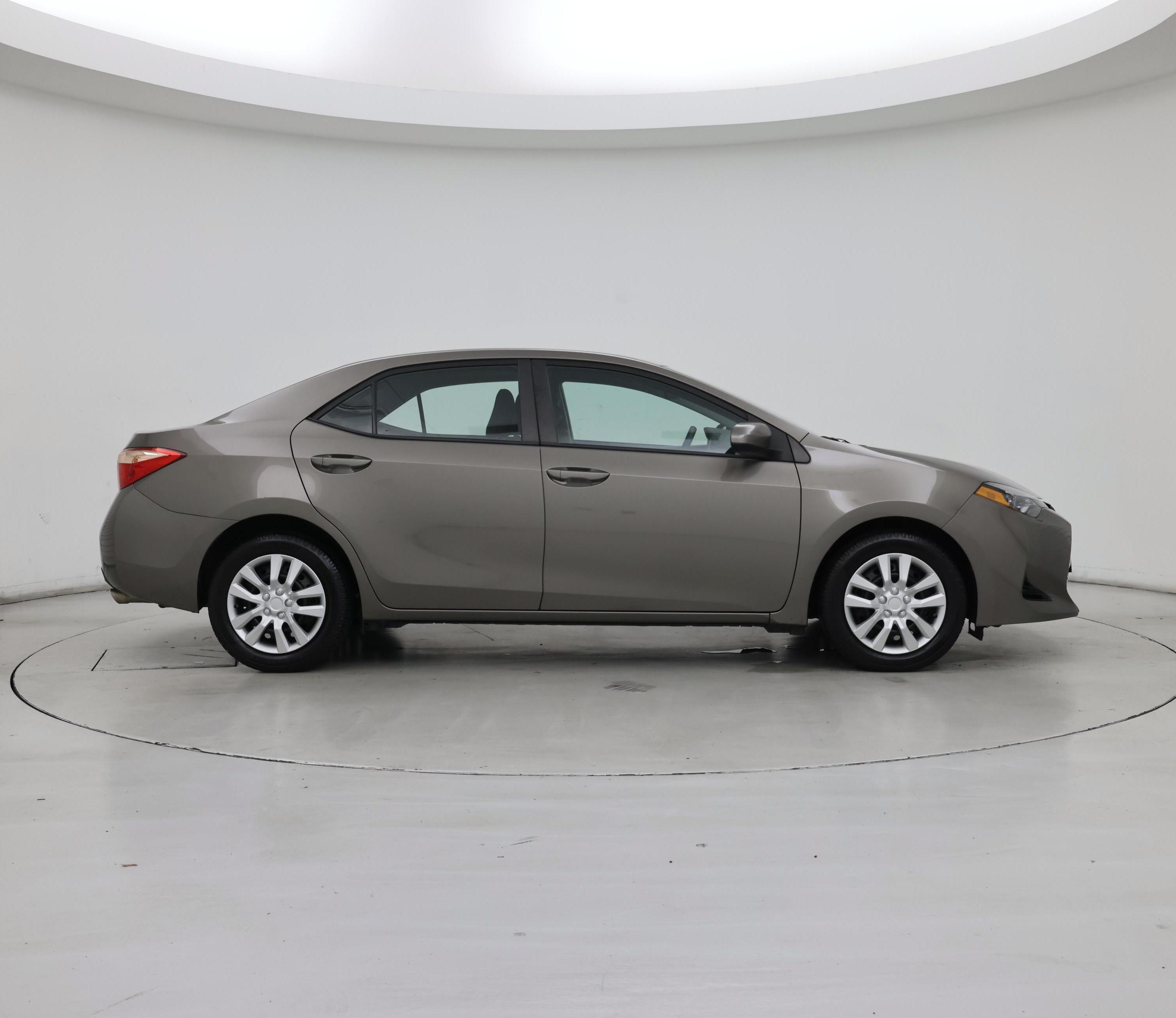 Thumbnail: 2018 Toyota Corolla - 7