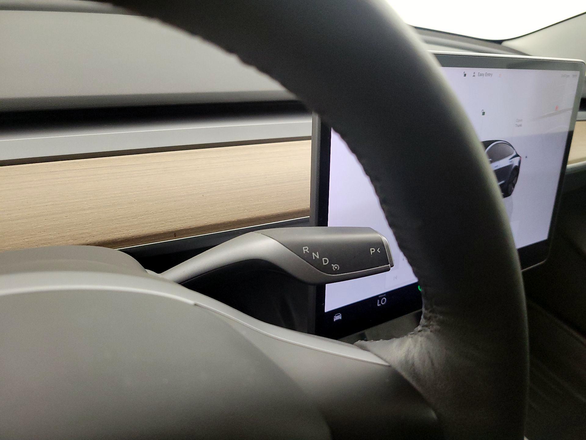 Thumbnail: 2023 Tesla Model 3 - 17