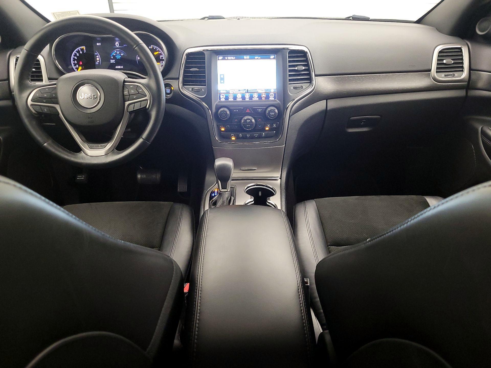 Thumbnail: 2018 Jeep Grand Cherokee - 9