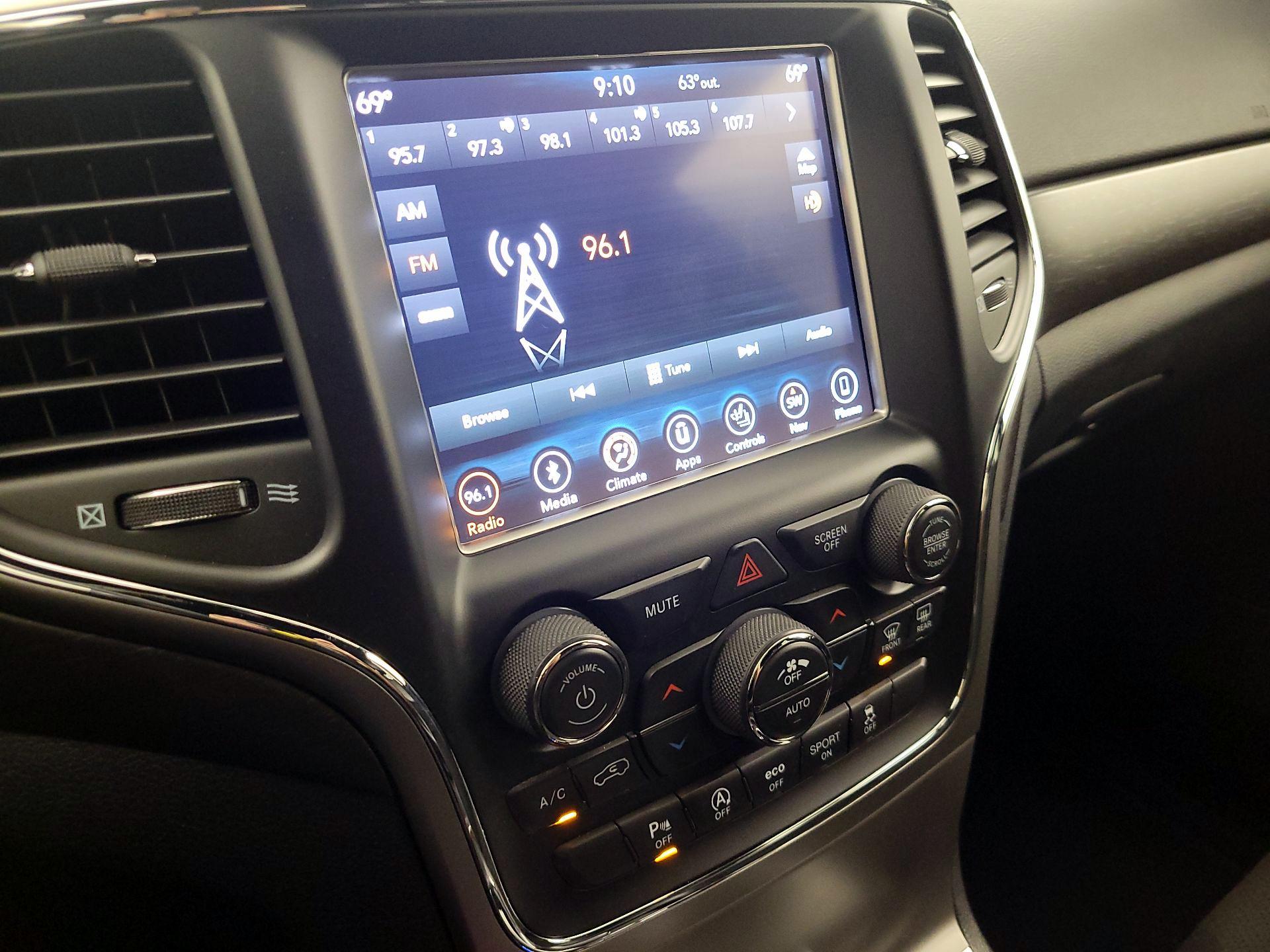 Thumbnail: 2018 Jeep Grand Cherokee - 16