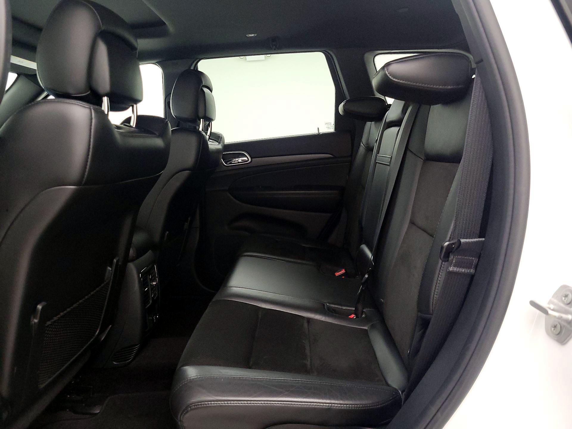 Thumbnail: 2018 Jeep Grand Cherokee - 20