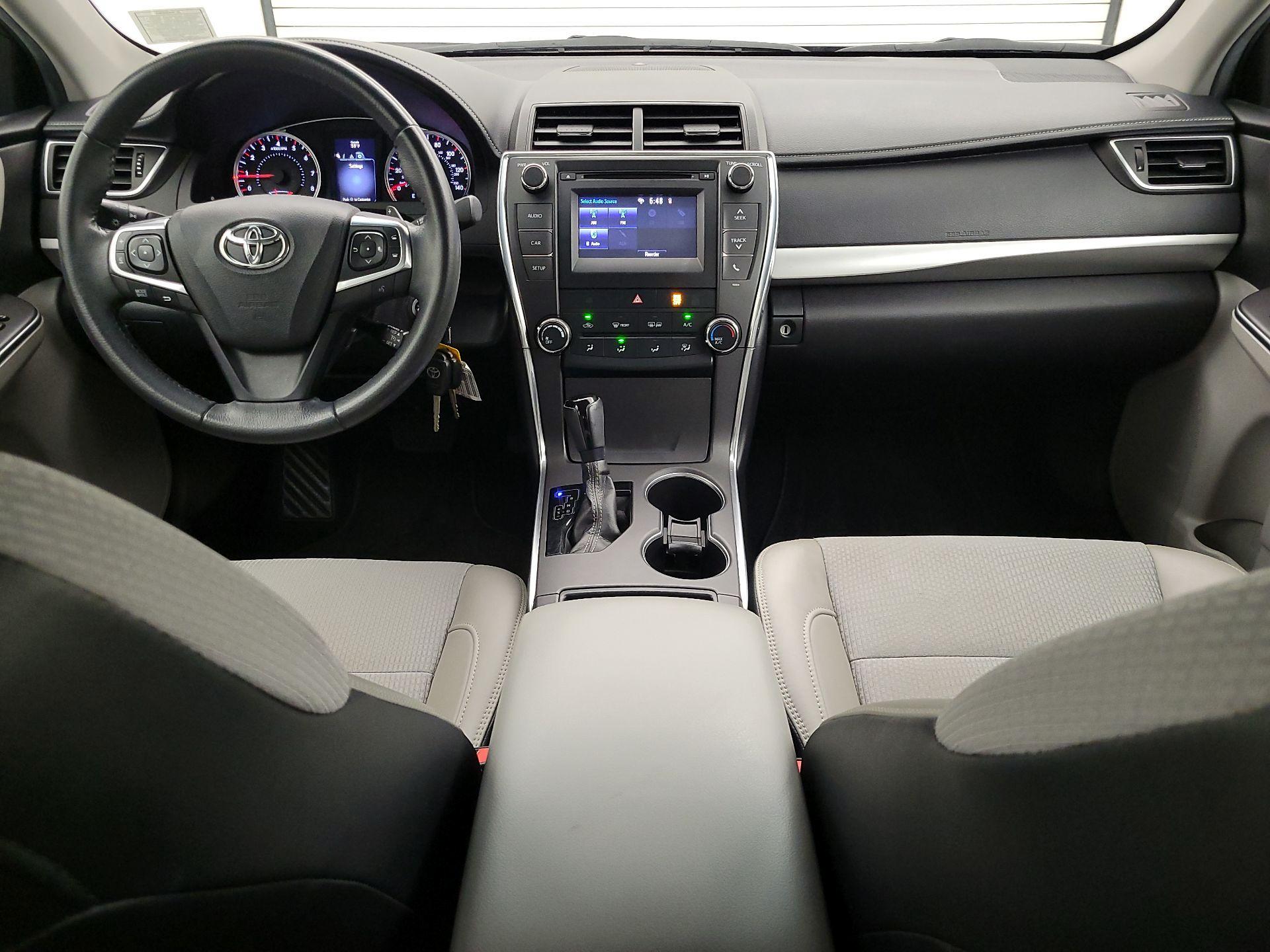 Thumbnail: 2017 Toyota Camry - 9