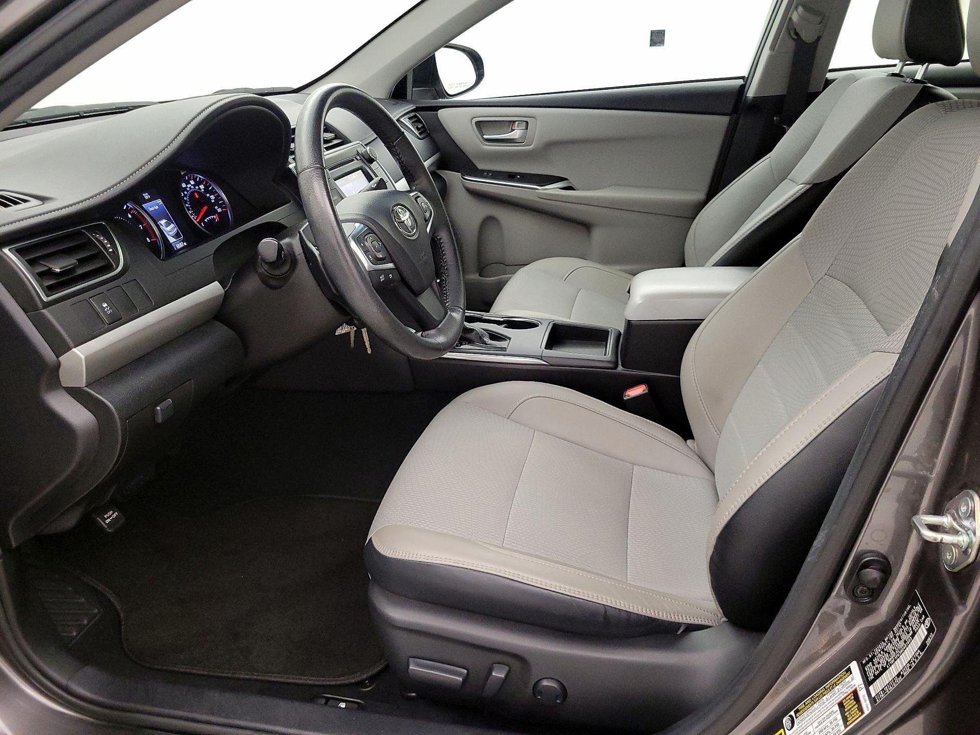 Thumbnail: 2017 Toyota Camry - 11