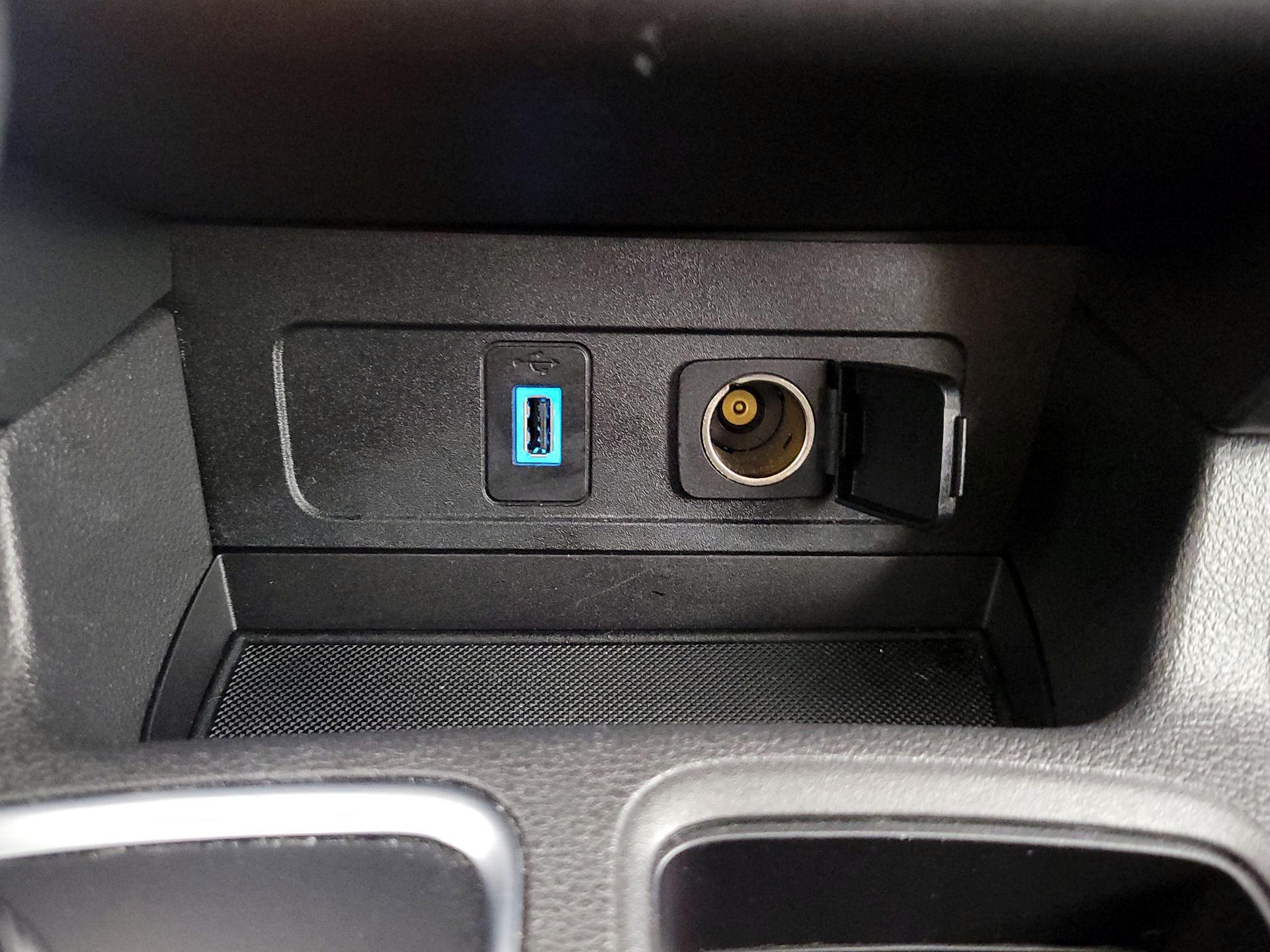 Thumbnail: 2019 Ford Escape - 18