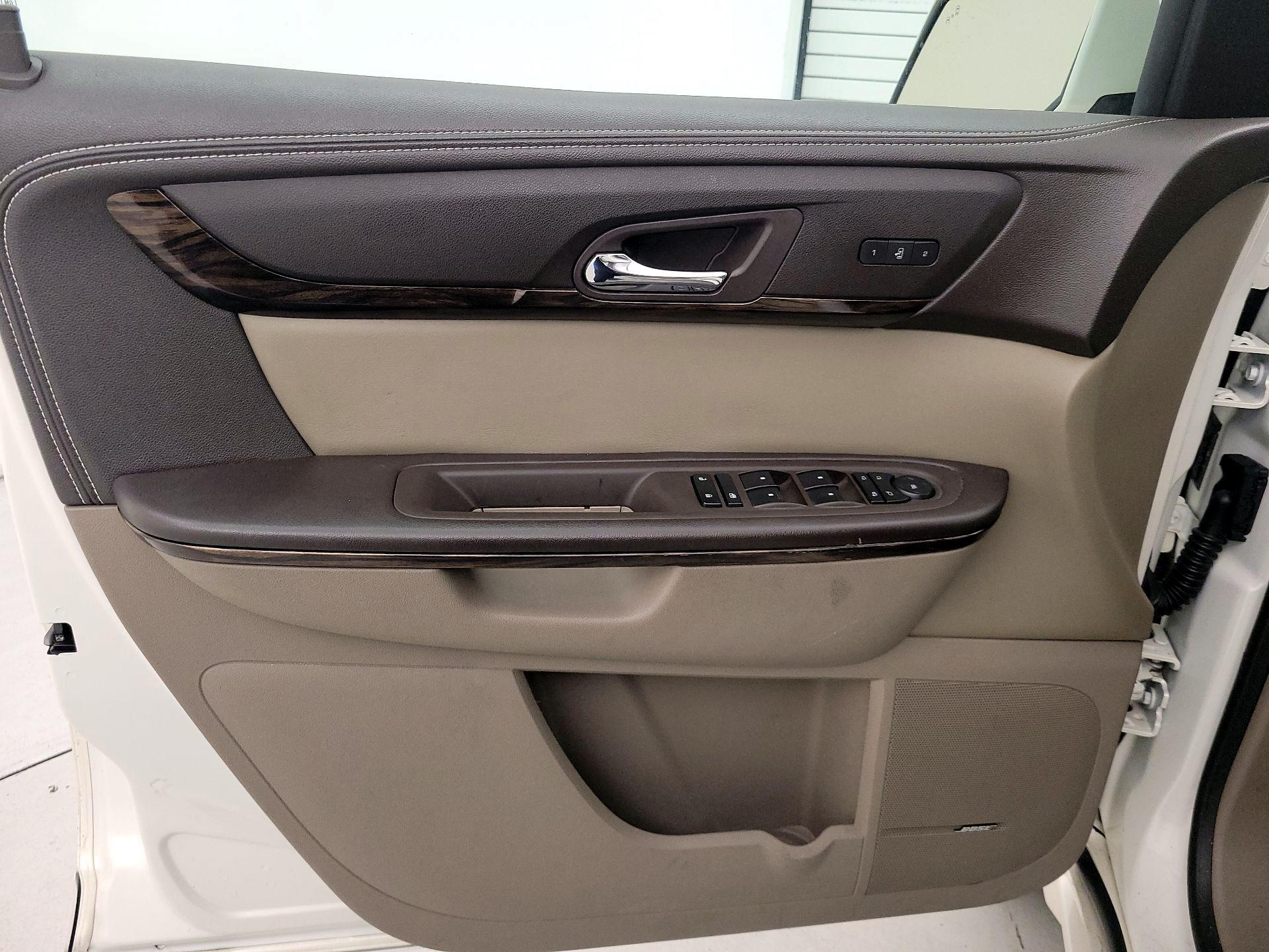 Thumbnail: 2014 GMC Acadia - 12