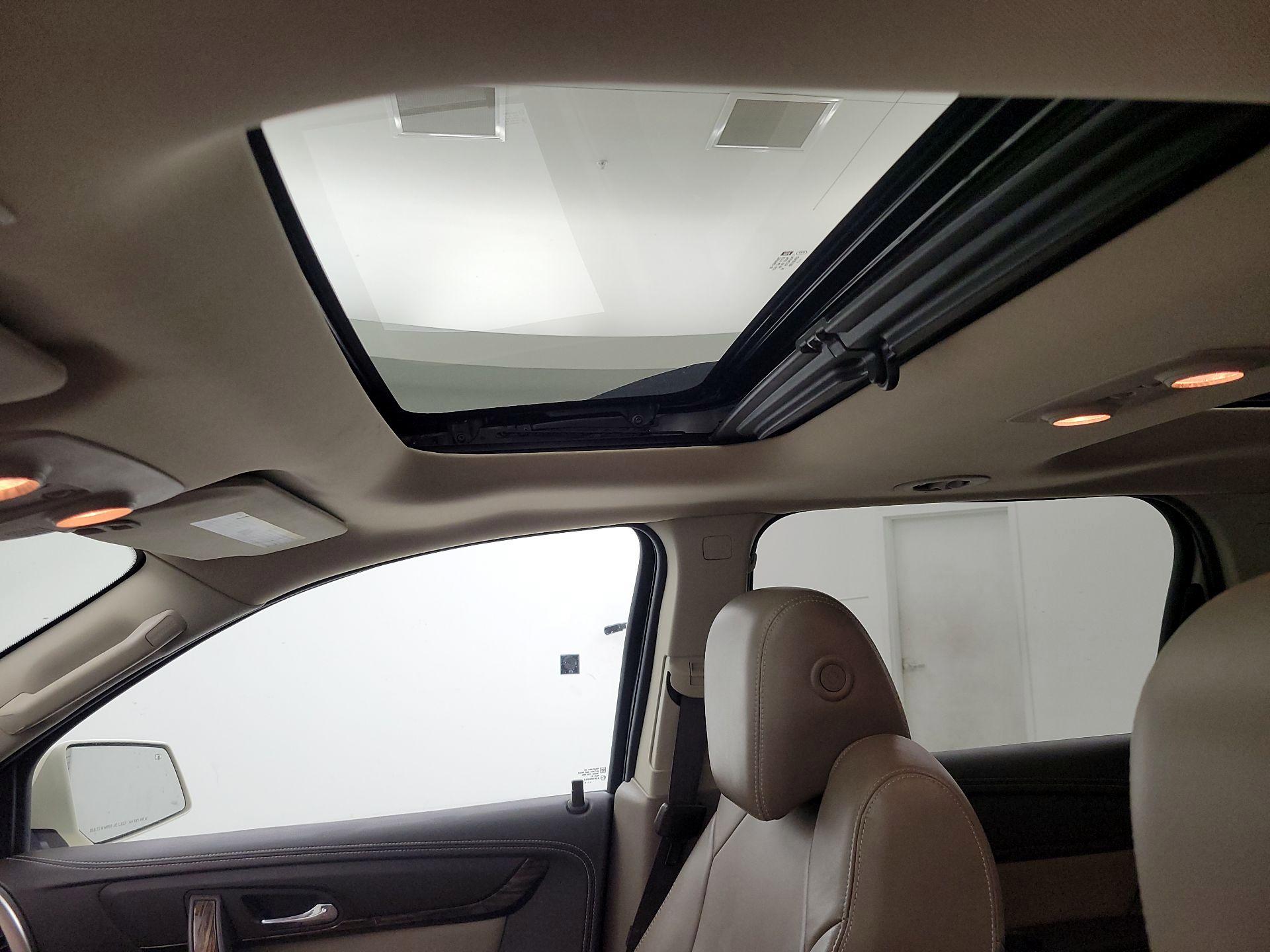 Thumbnail: 2014 GMC Acadia - 19