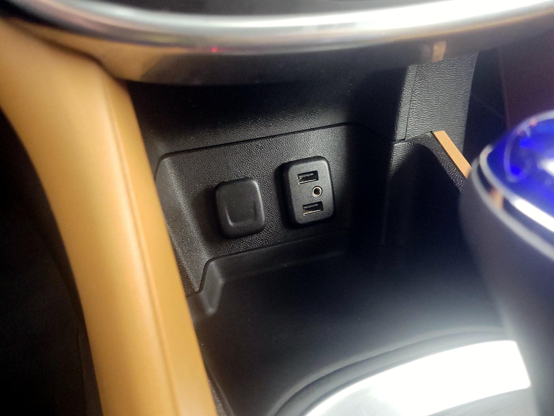 Thumbnail: 2017 Chevrolet Volt - 19