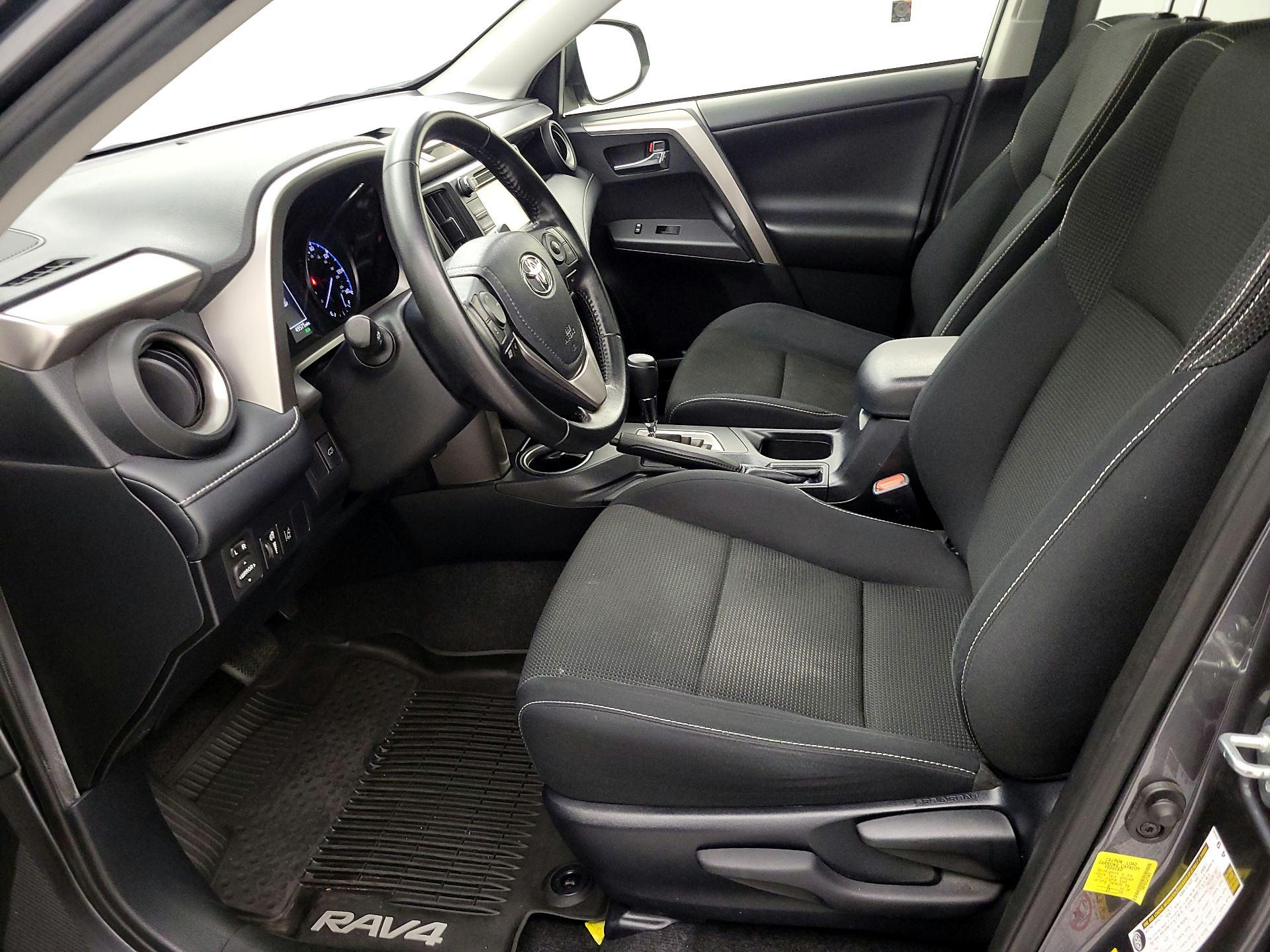 Thumbnail: 2018 Toyota RAV4 - 11