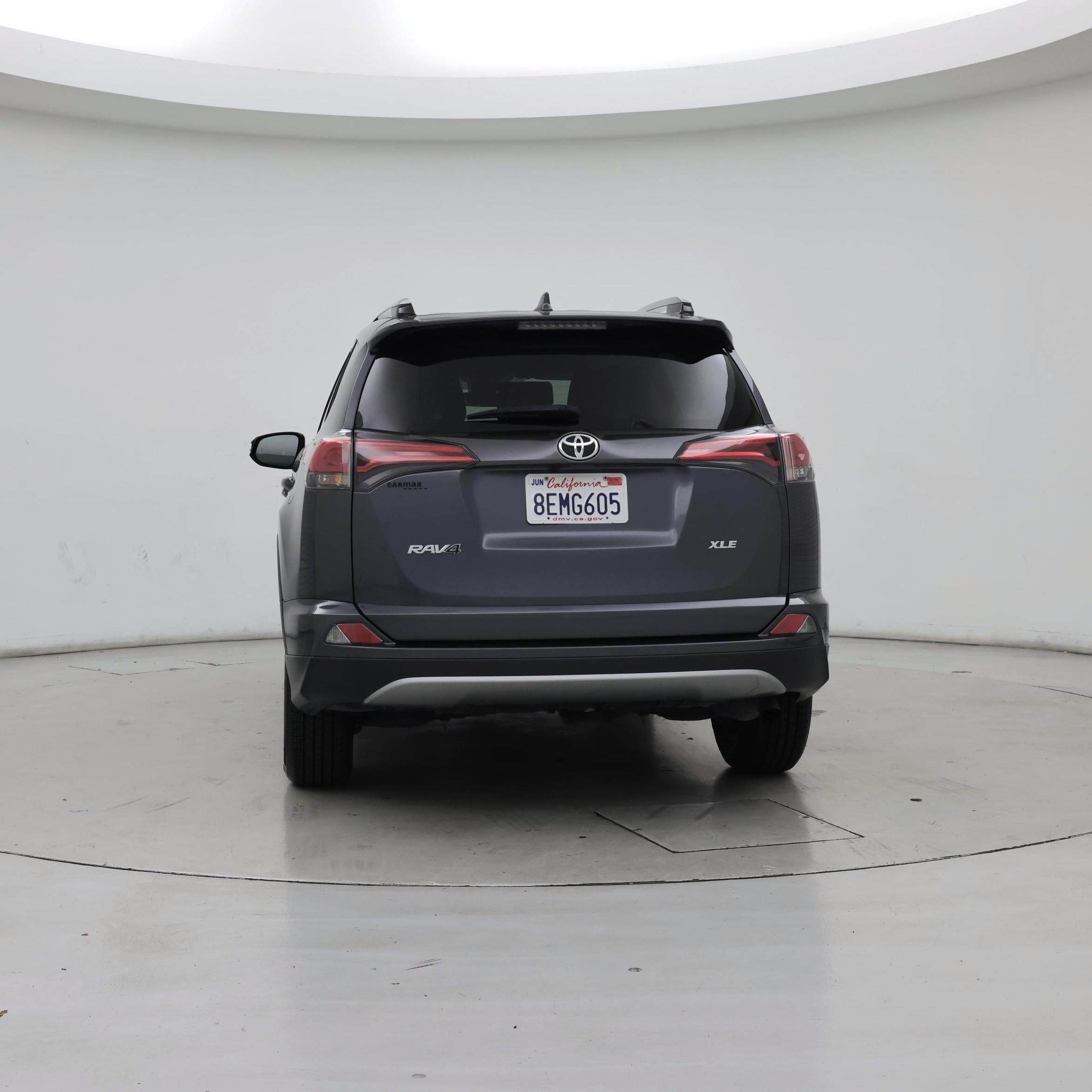 Thumbnail: 2018 Toyota RAV4 - 6