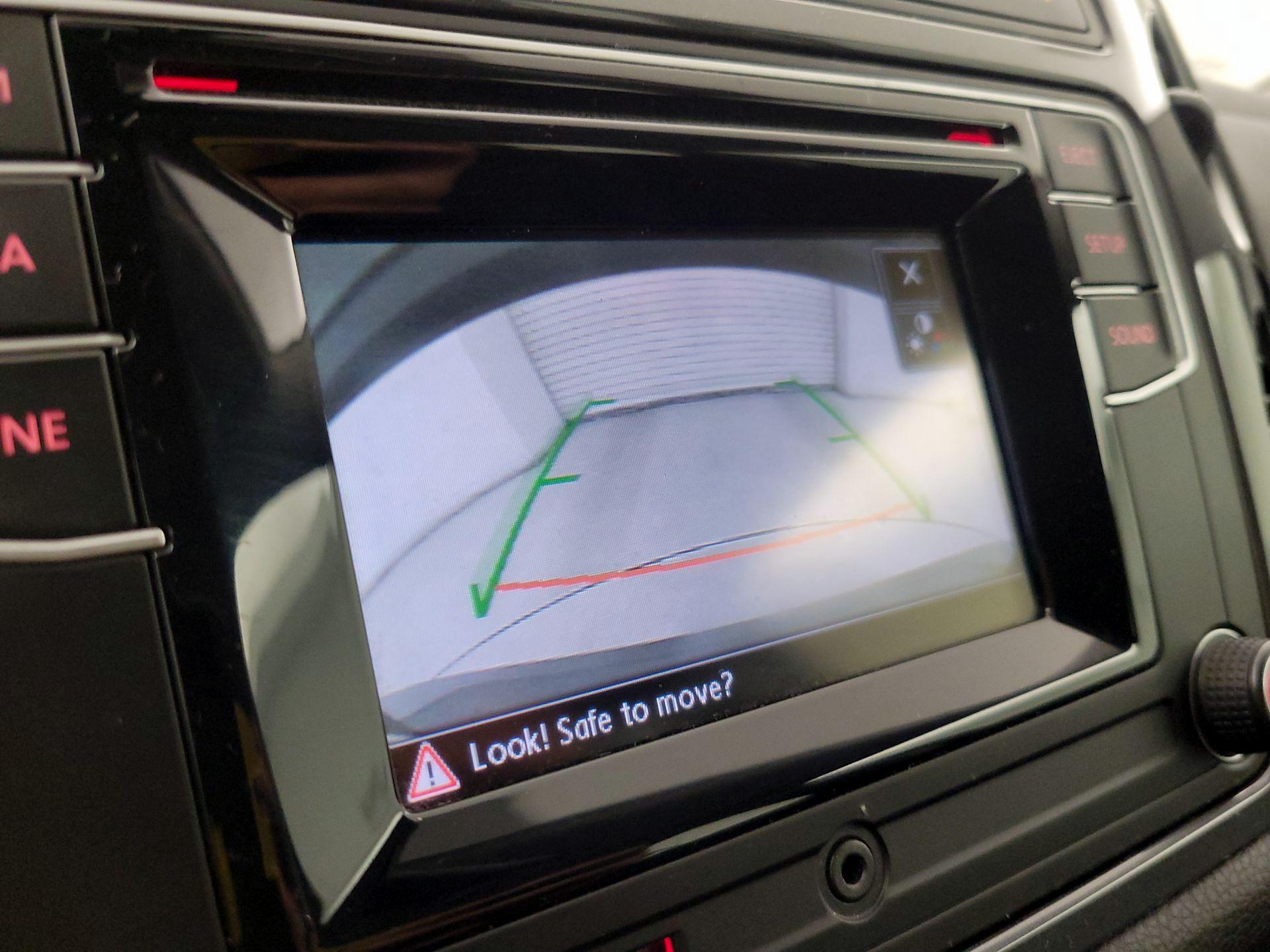 Thumbnail: 2016 Volkswagen Tiguan - 14