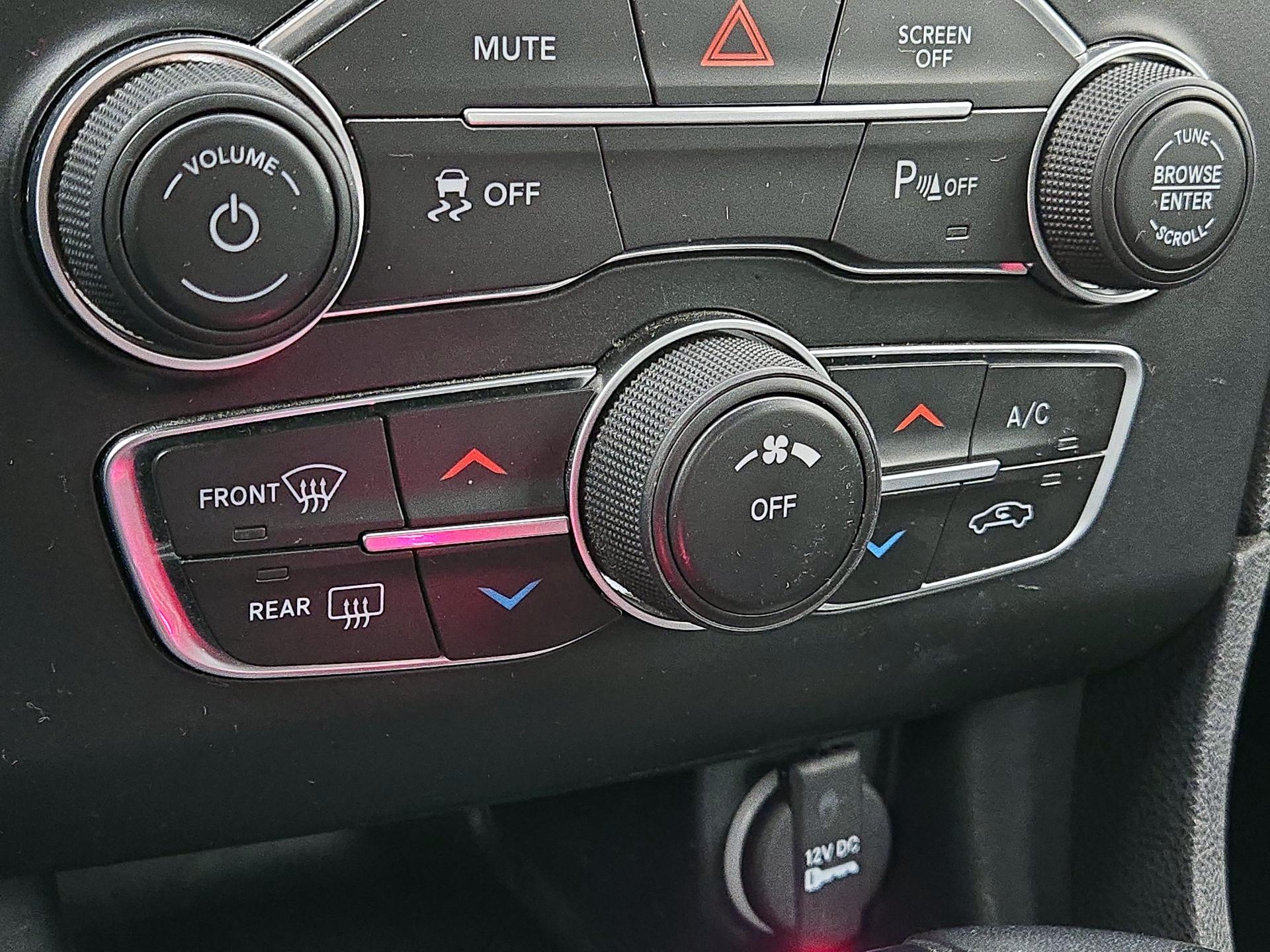 Thumbnail: 2022 Dodge Charger - 16