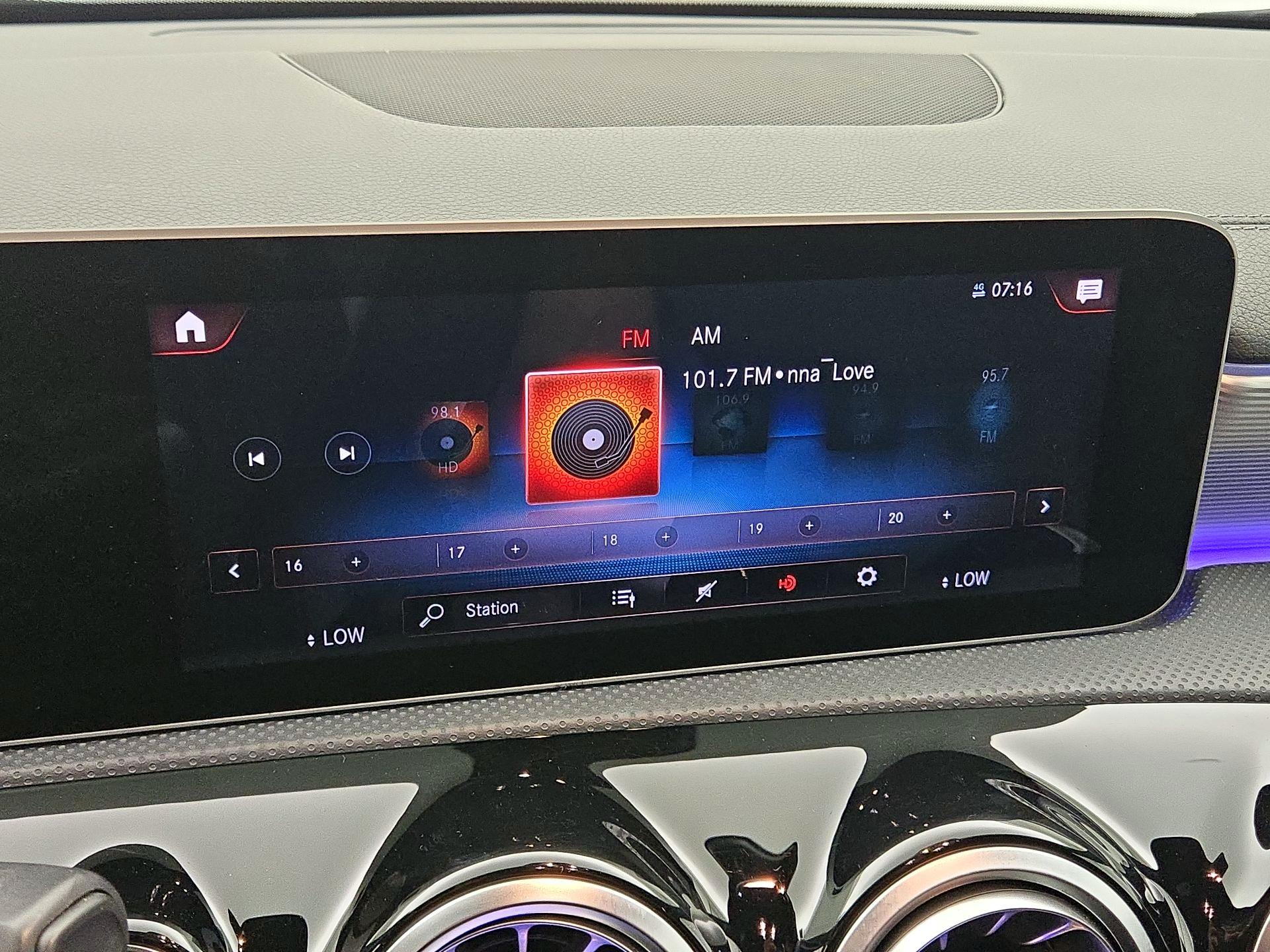 Thumbnail: 2020 Mercedes-Benz CLA - 15