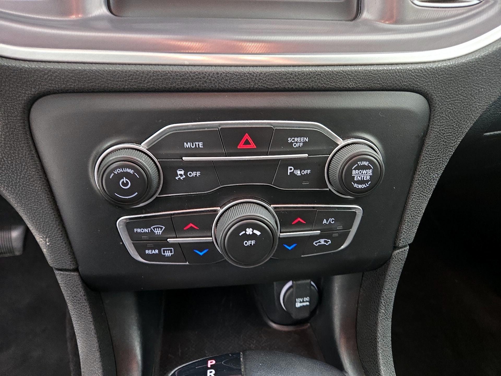 Thumbnail: 2022 Dodge Charger - 16