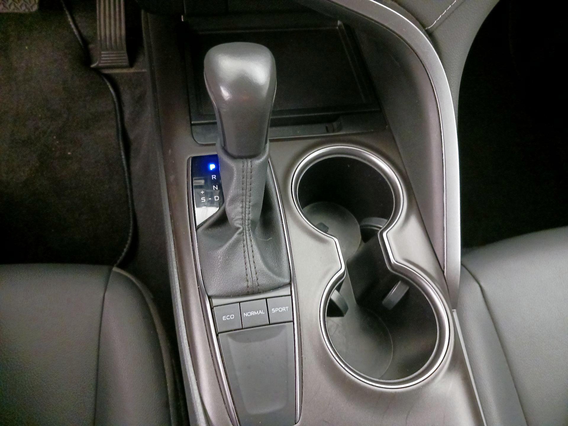 Thumbnail: 2024 Toyota Camry - 17