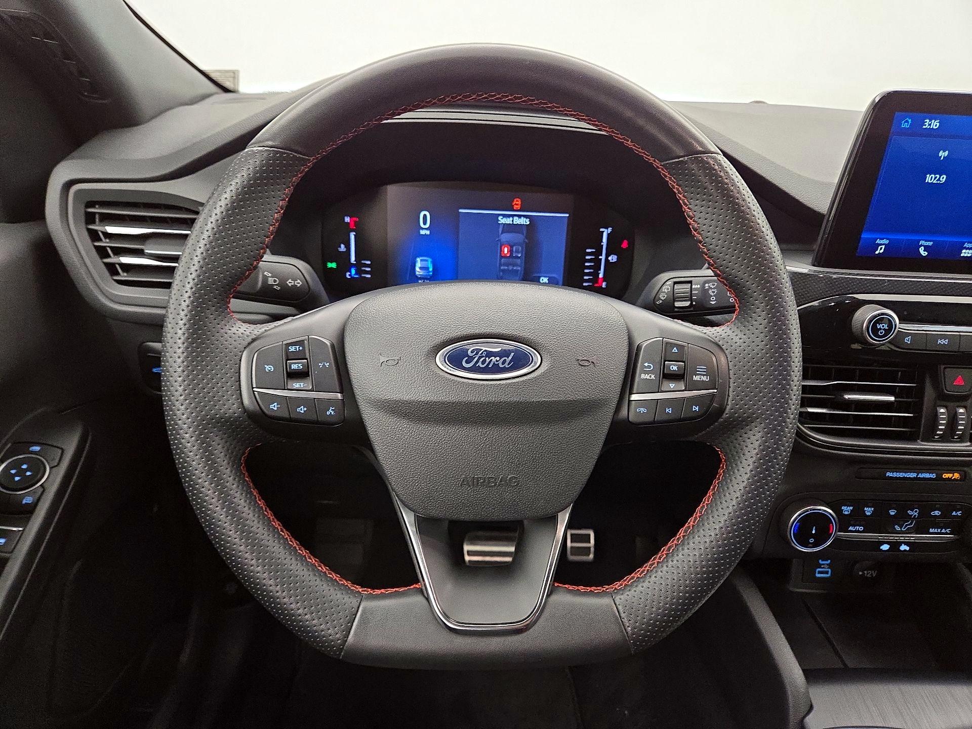 Thumbnail: 2023 Ford Escape - 10