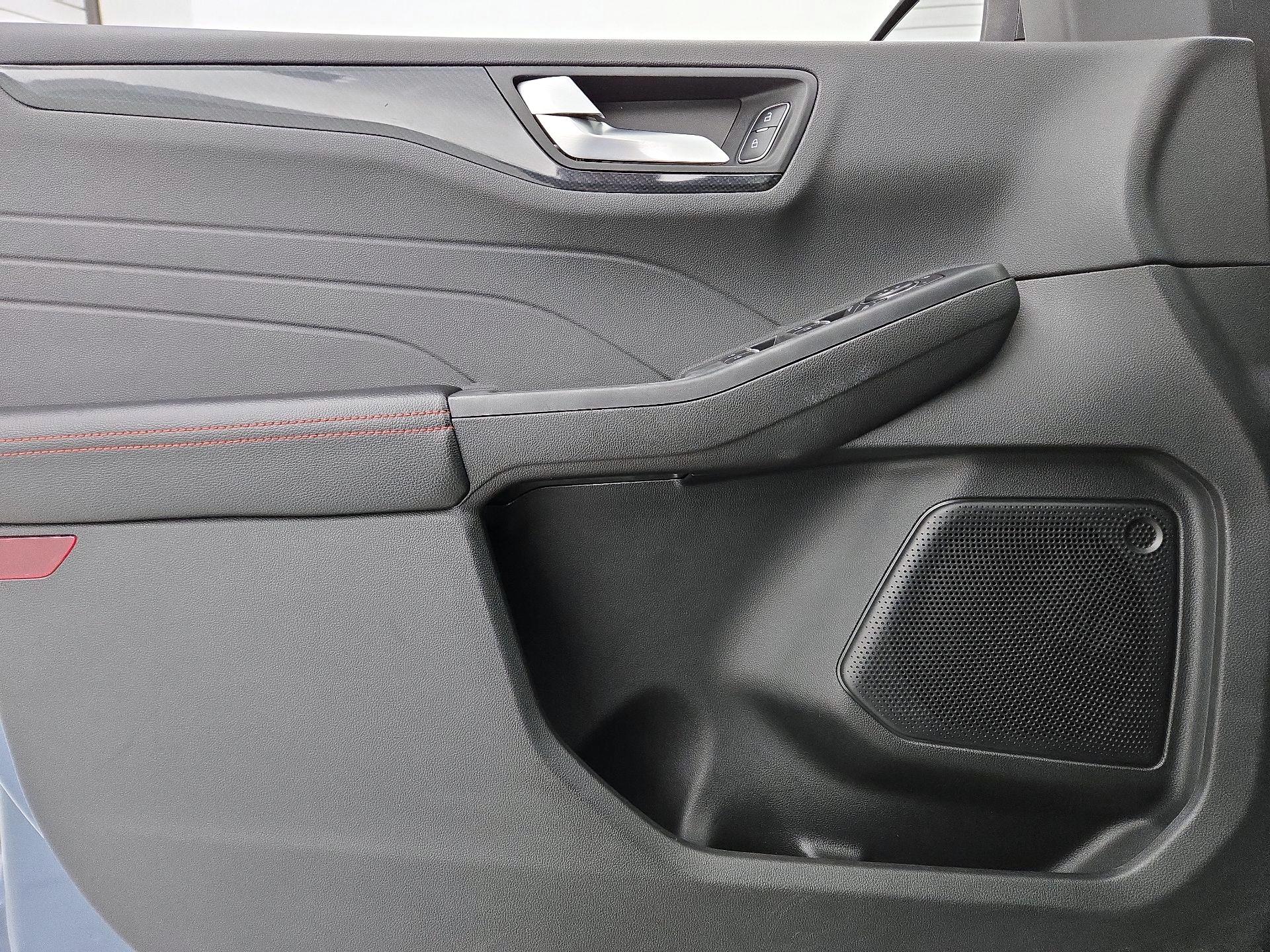 Thumbnail: 2023 Ford Escape - 12