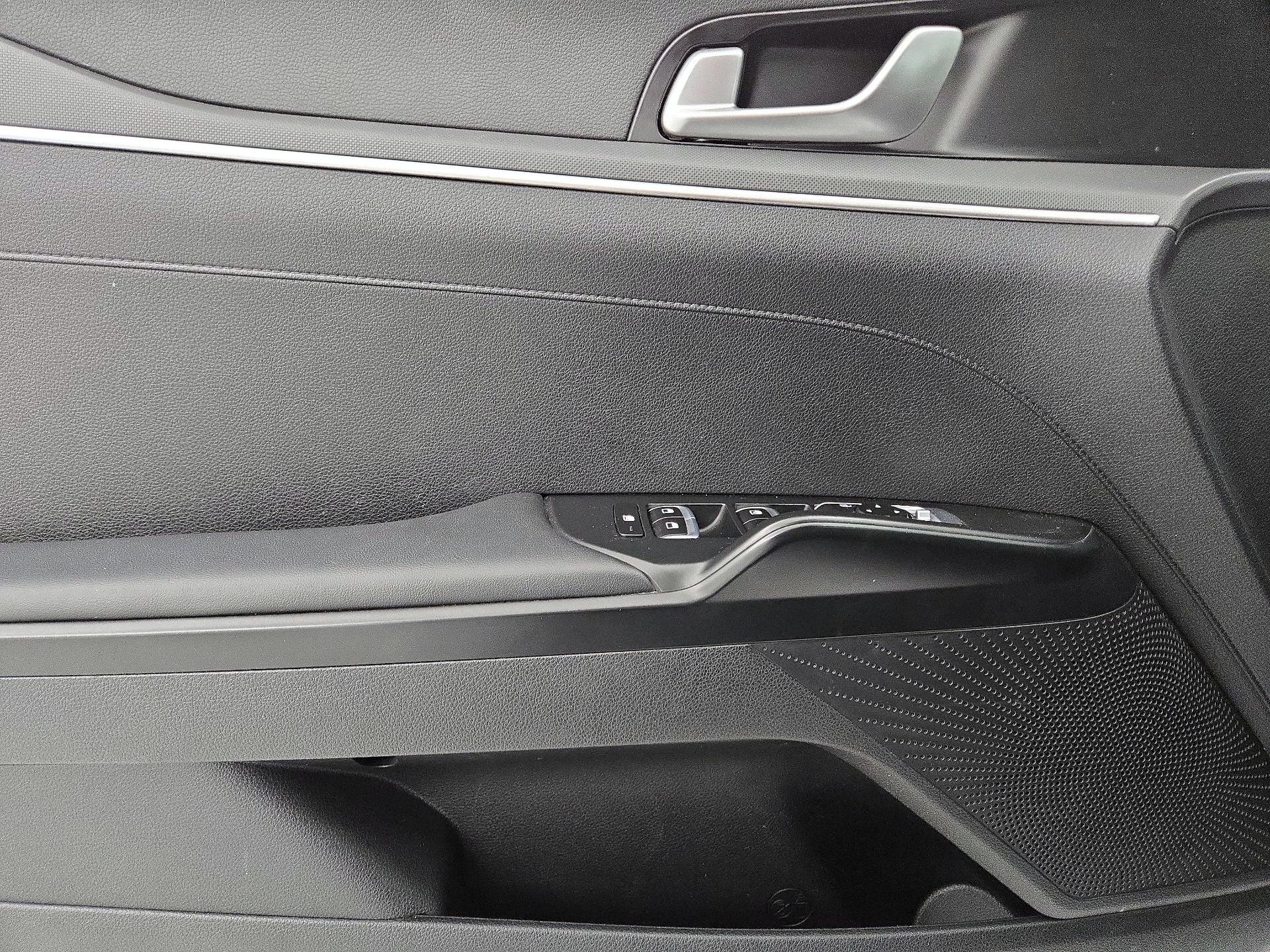 Thumbnail: 2023 Kia K5 - 12