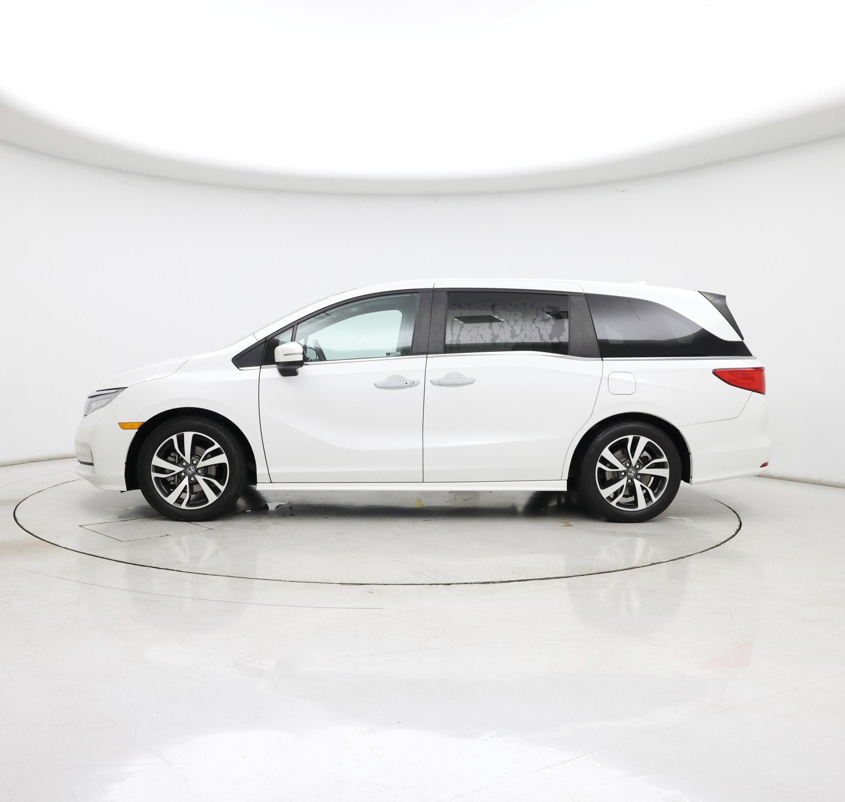 Thumbnail: 2023 Honda Odyssey - 3