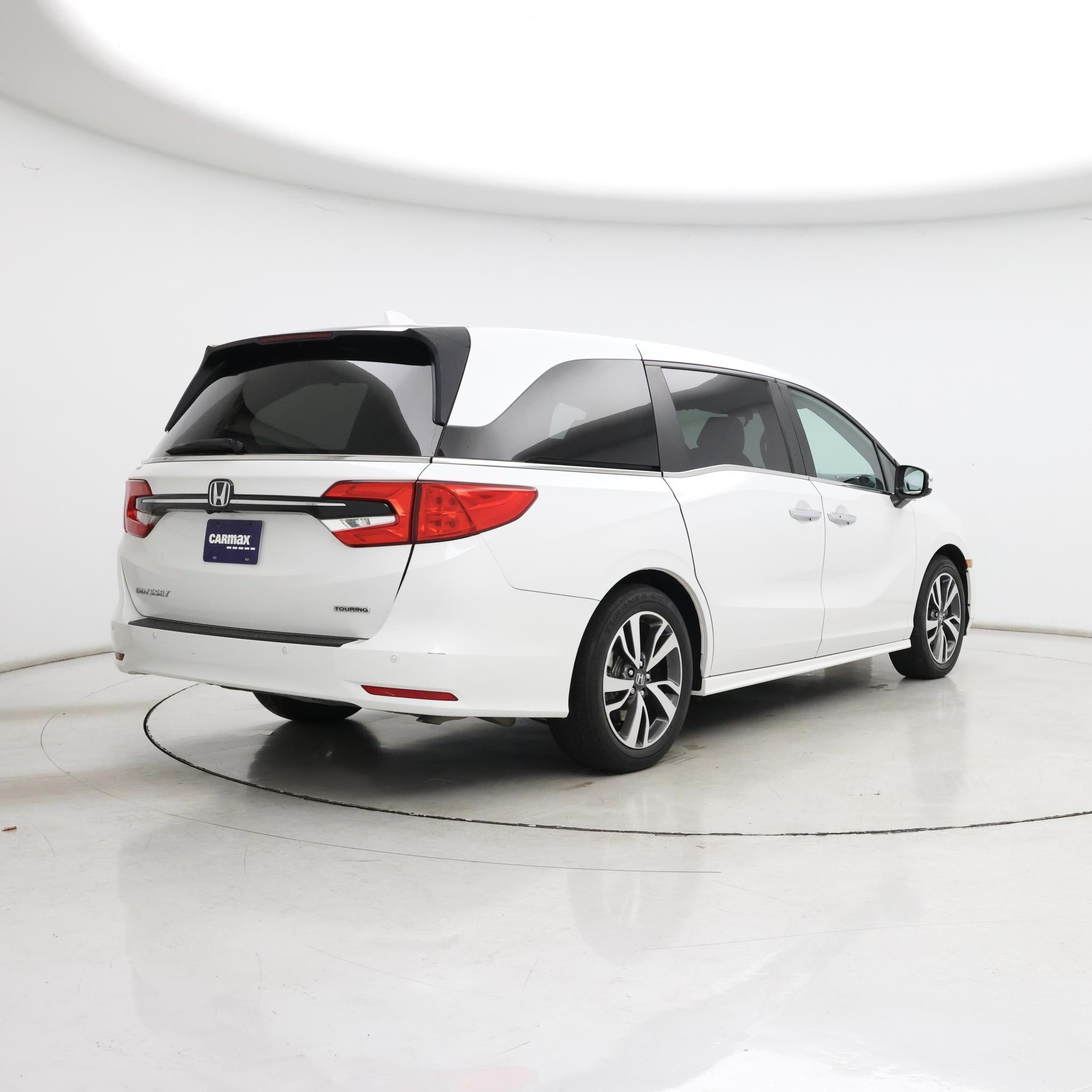 Thumbnail: 2023 Honda Odyssey - 8