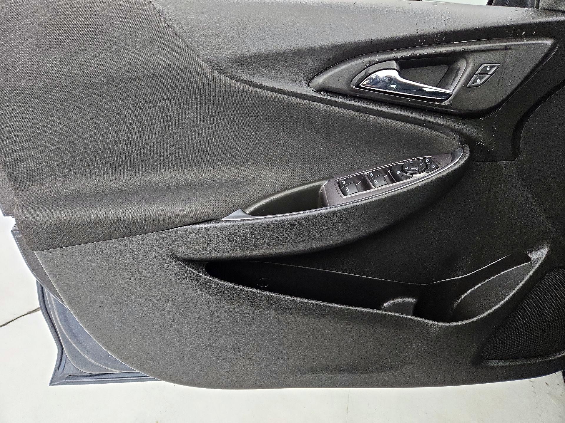 Thumbnail: 2020 Chevrolet Malibu - 12