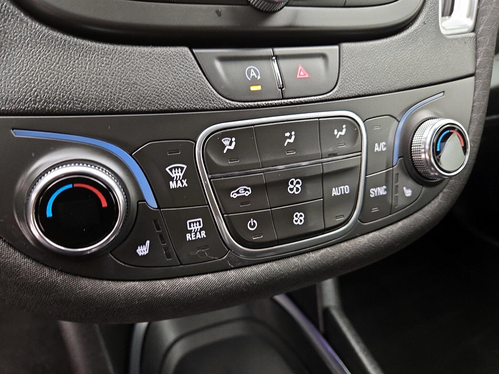 Thumbnail: 2020 Chevrolet Malibu - 16