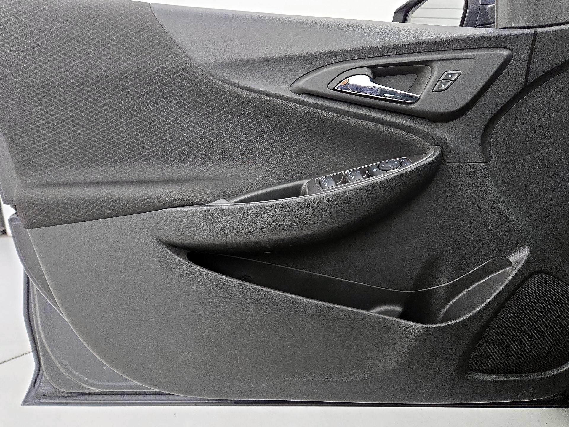 Thumbnail: 2023 Chevrolet Malibu - 12