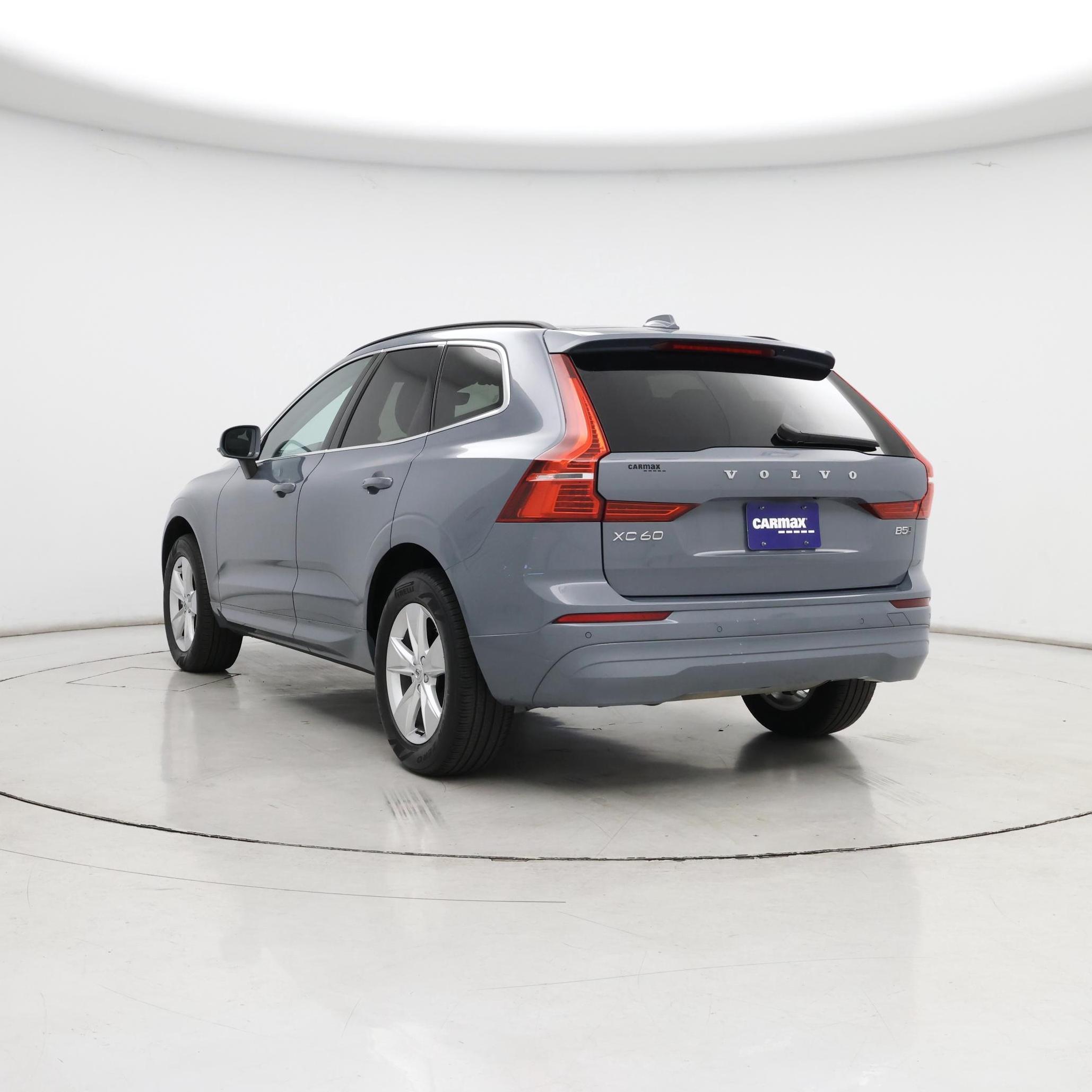 Thumbnail: 2022 Volvo XC60 - 2