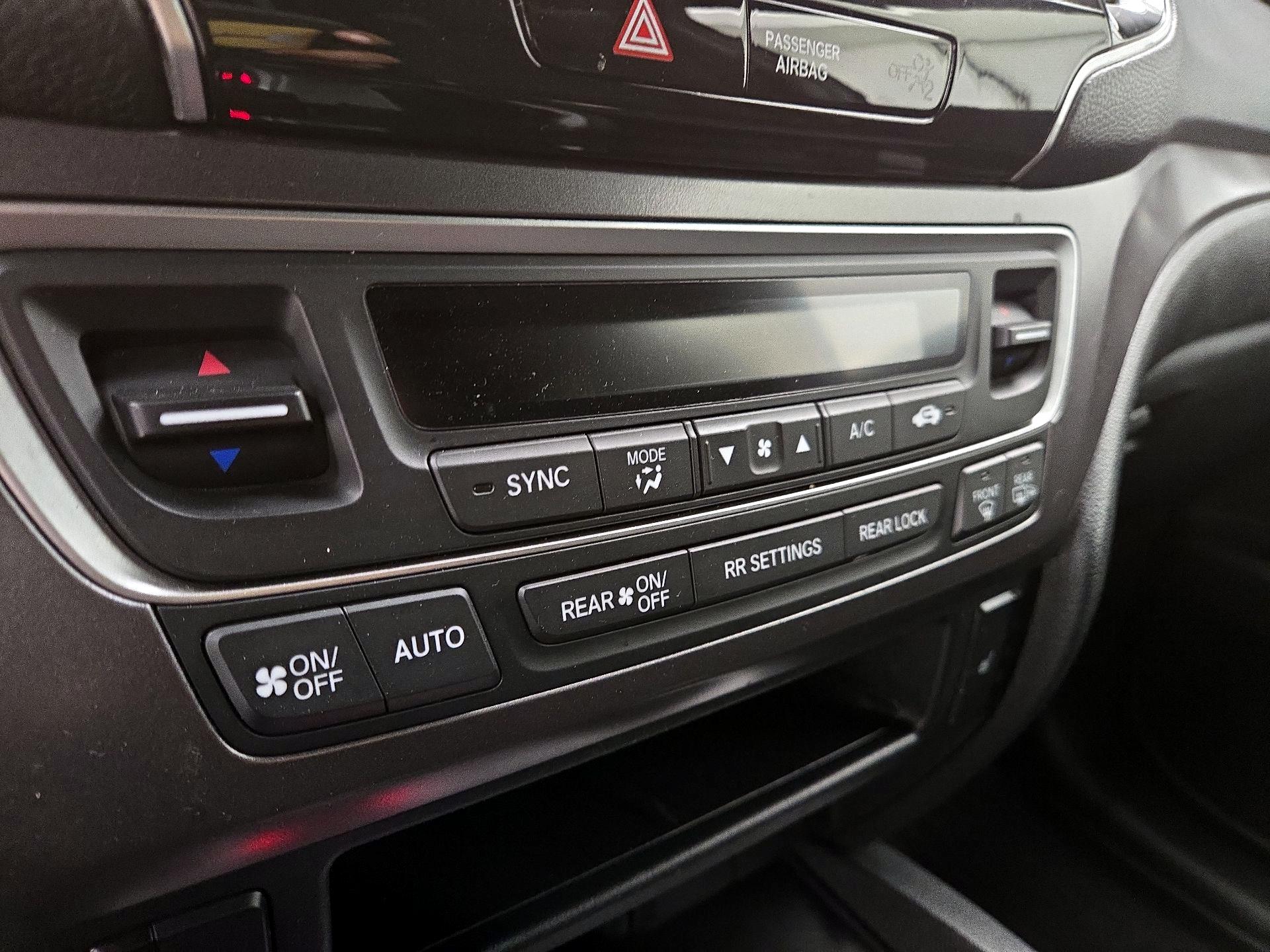 Thumbnail: 2022 Honda Pilot - 16