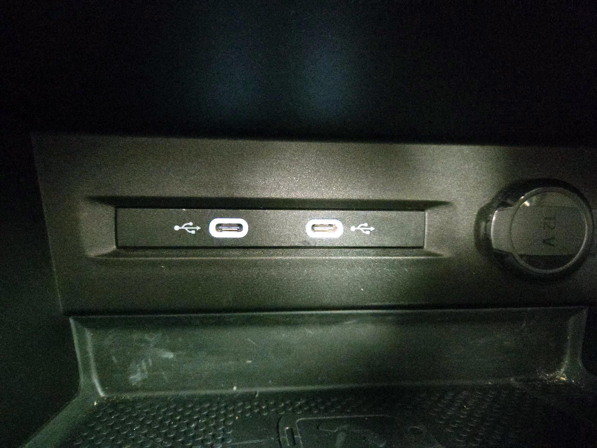 Thumbnail: 2023 Volkswagen Taos - 18