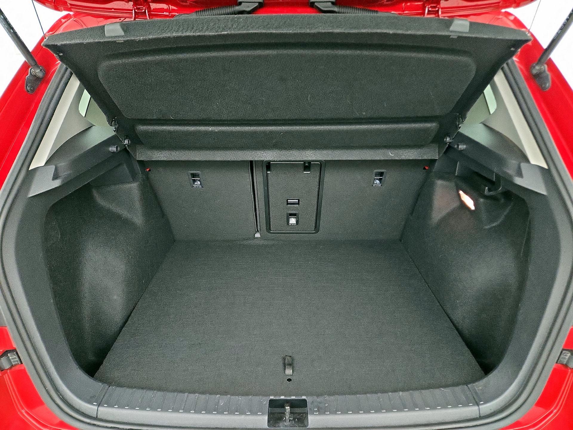 Thumbnail: 2023 Volkswagen Taos - 20