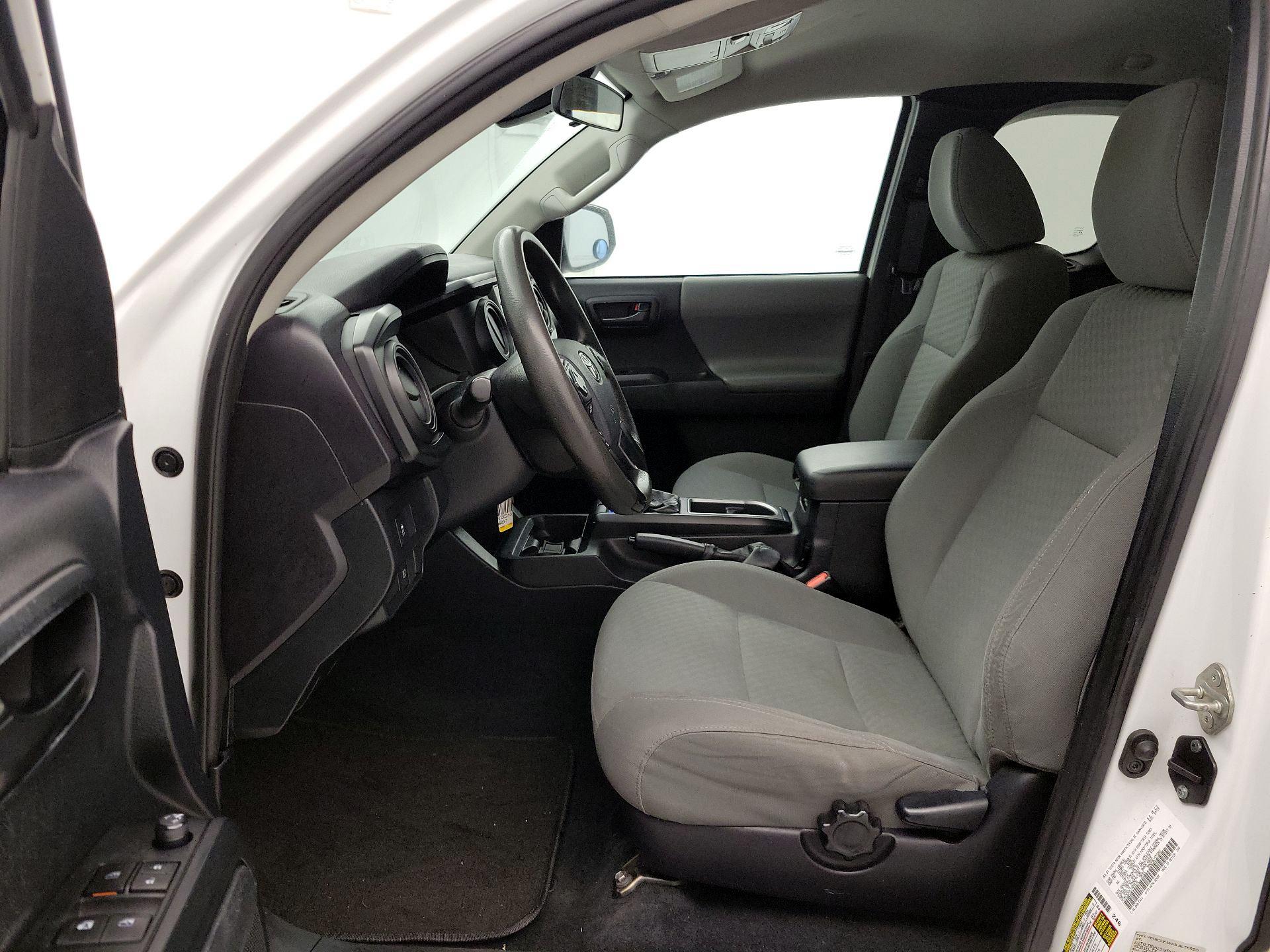 Thumbnail: 2020 Toyota Tacoma - 11