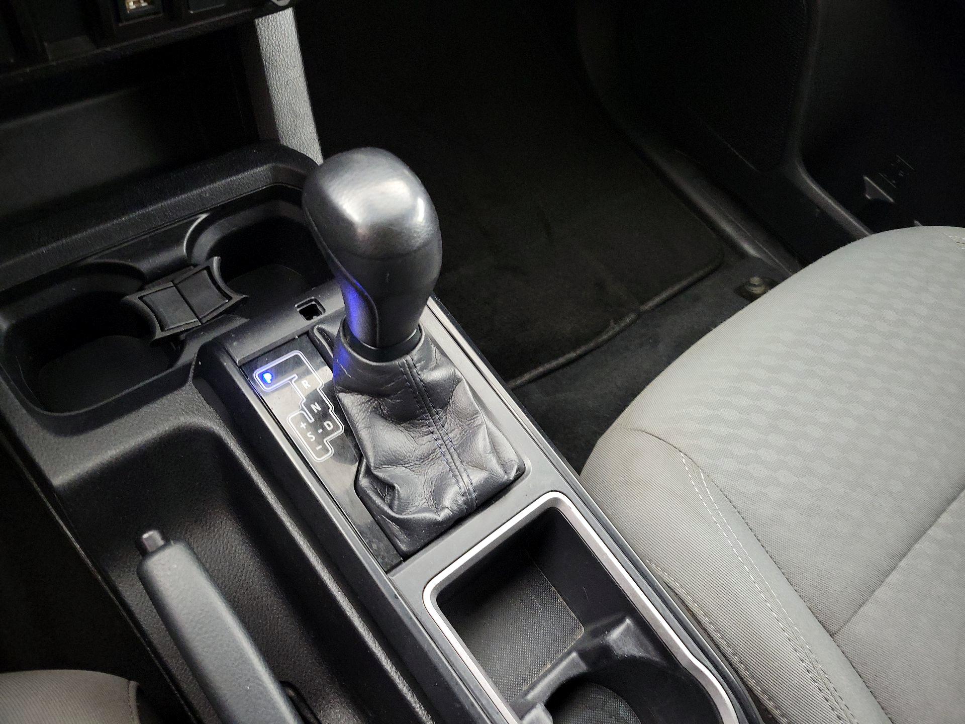 Thumbnail: 2020 Toyota Tacoma - 17