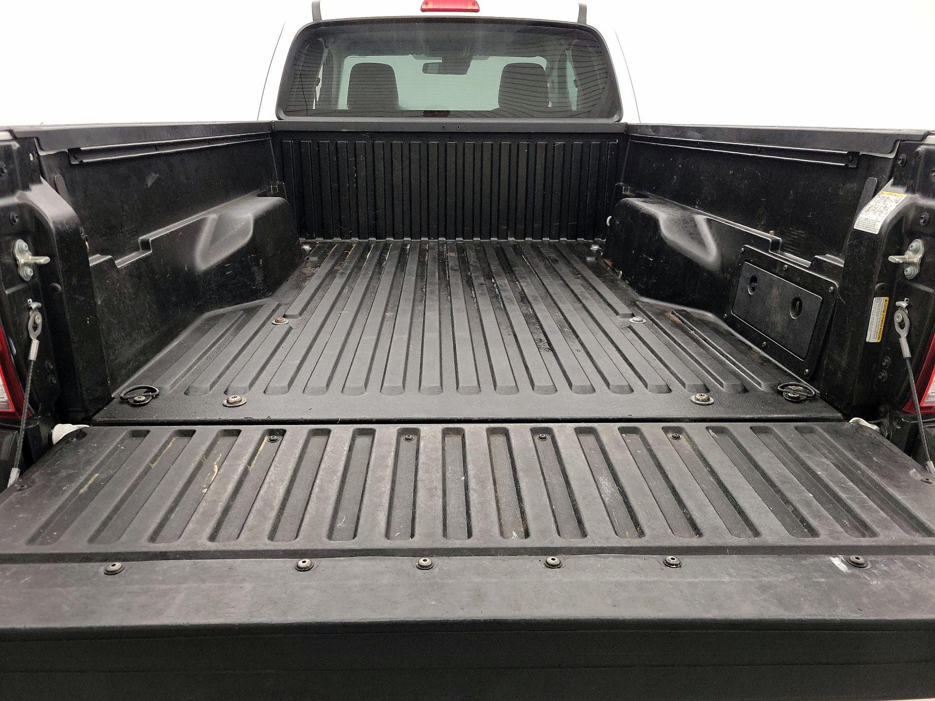 Thumbnail: 2020 Toyota Tacoma - 19