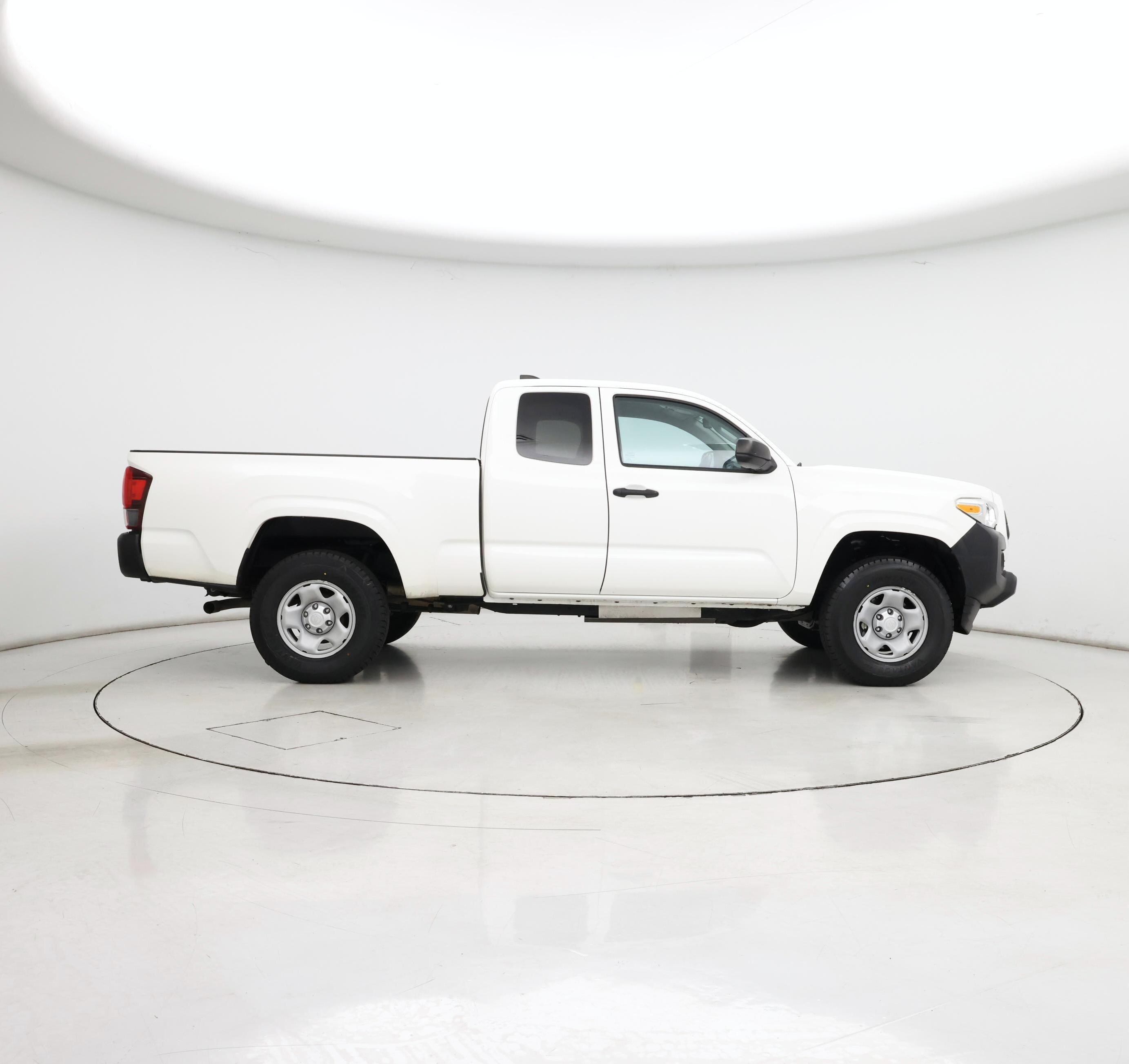 Thumbnail: 2020 Toyota Tacoma - 7