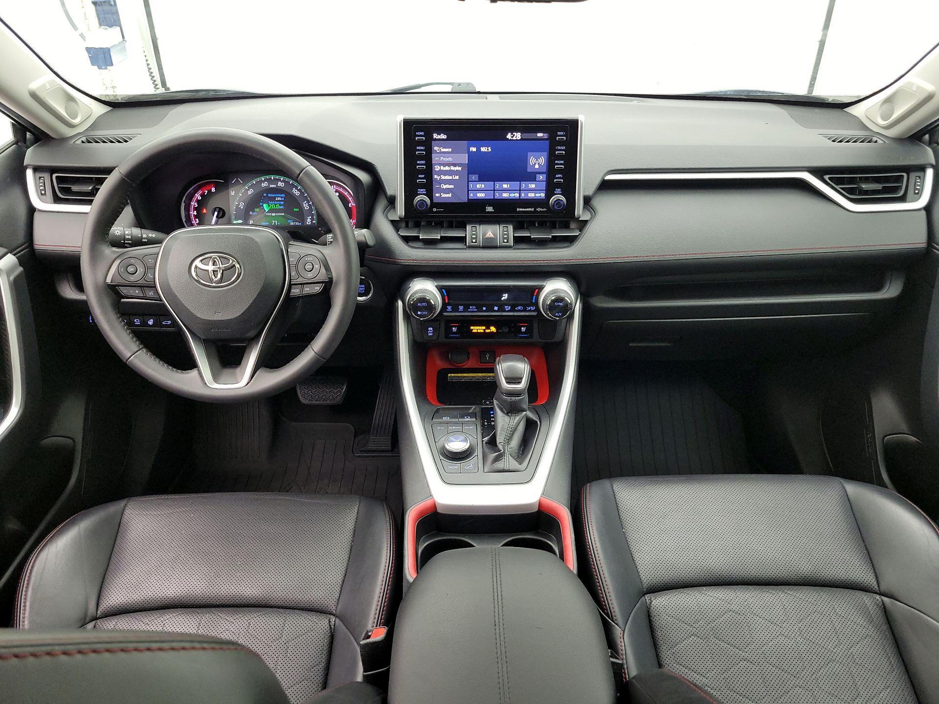 Thumbnail: 2020 Toyota RAV4 - 9