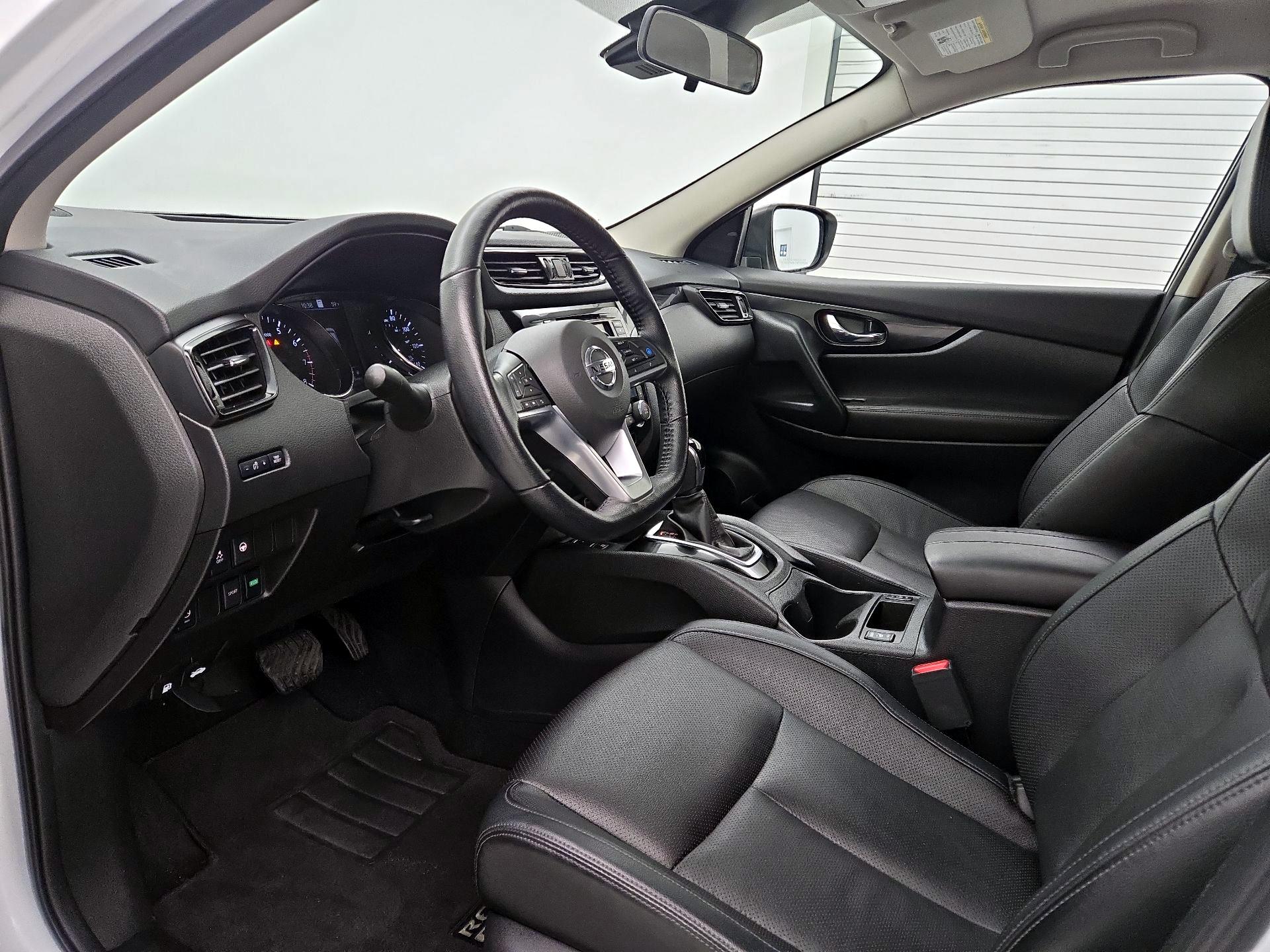 Thumbnail: 2022 Nissan Rogue Sport - 11