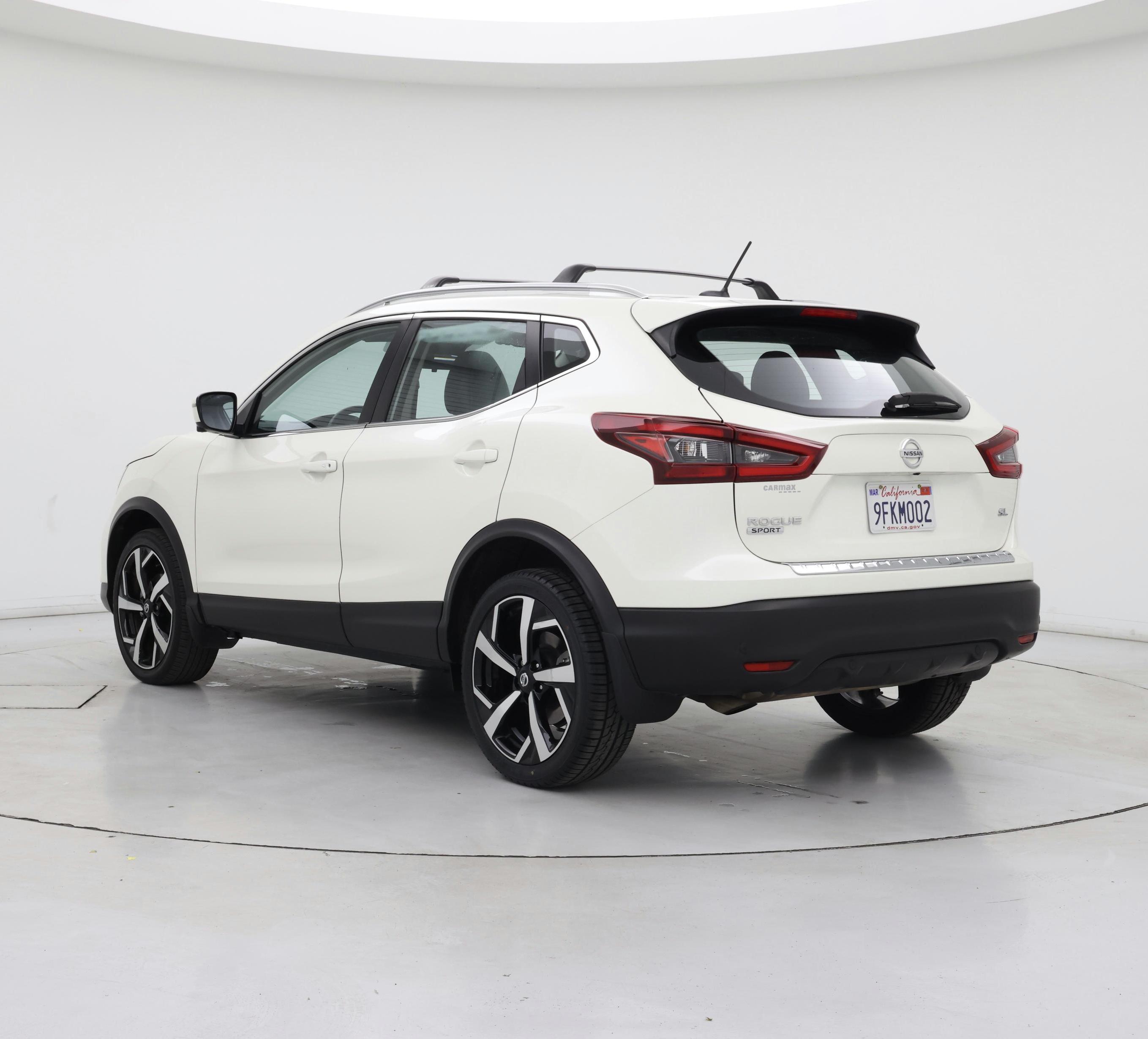 Thumbnail: 2022 Nissan Rogue Sport - 2