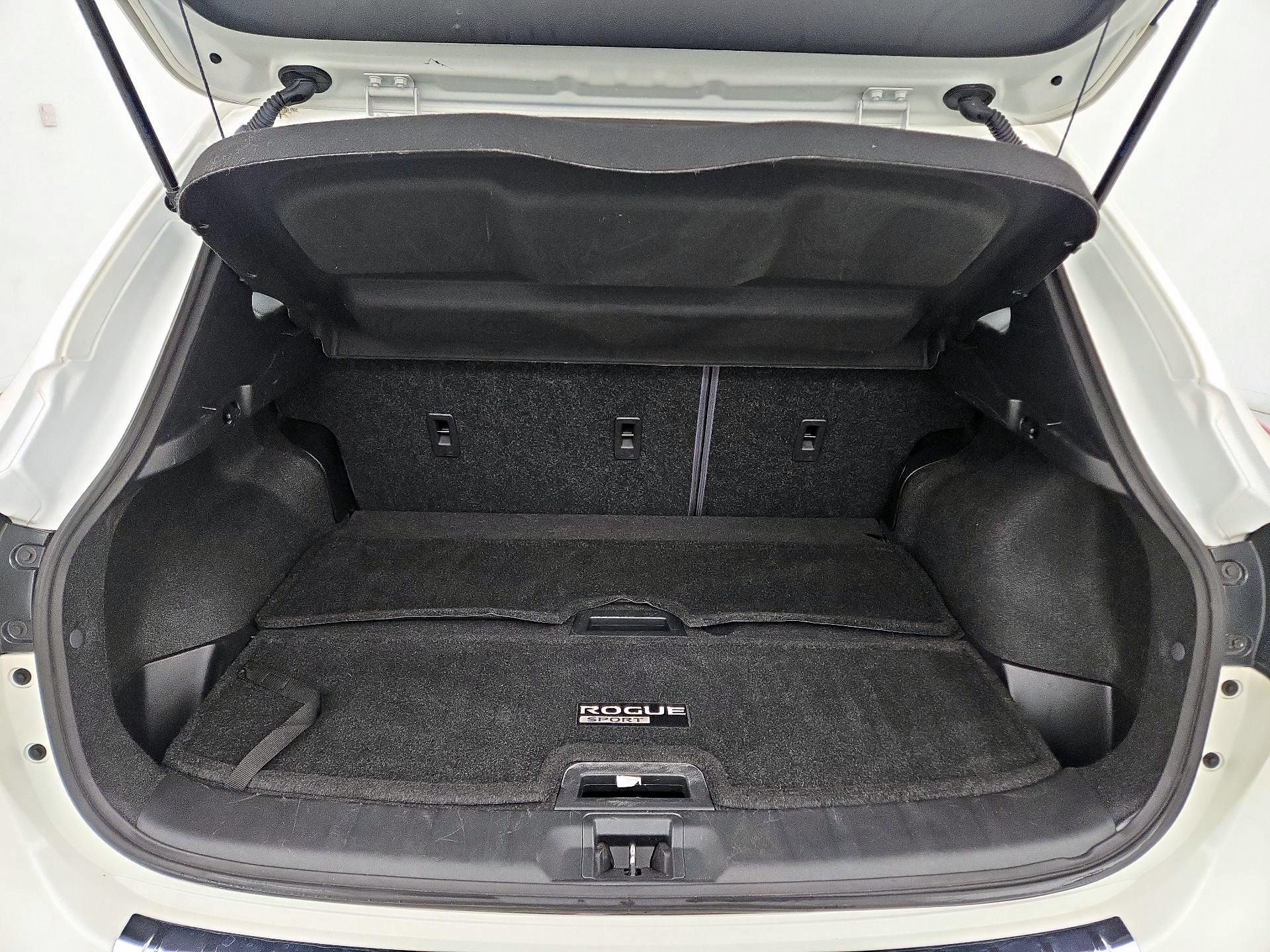 Thumbnail: 2022 Nissan Rogue Sport - 19