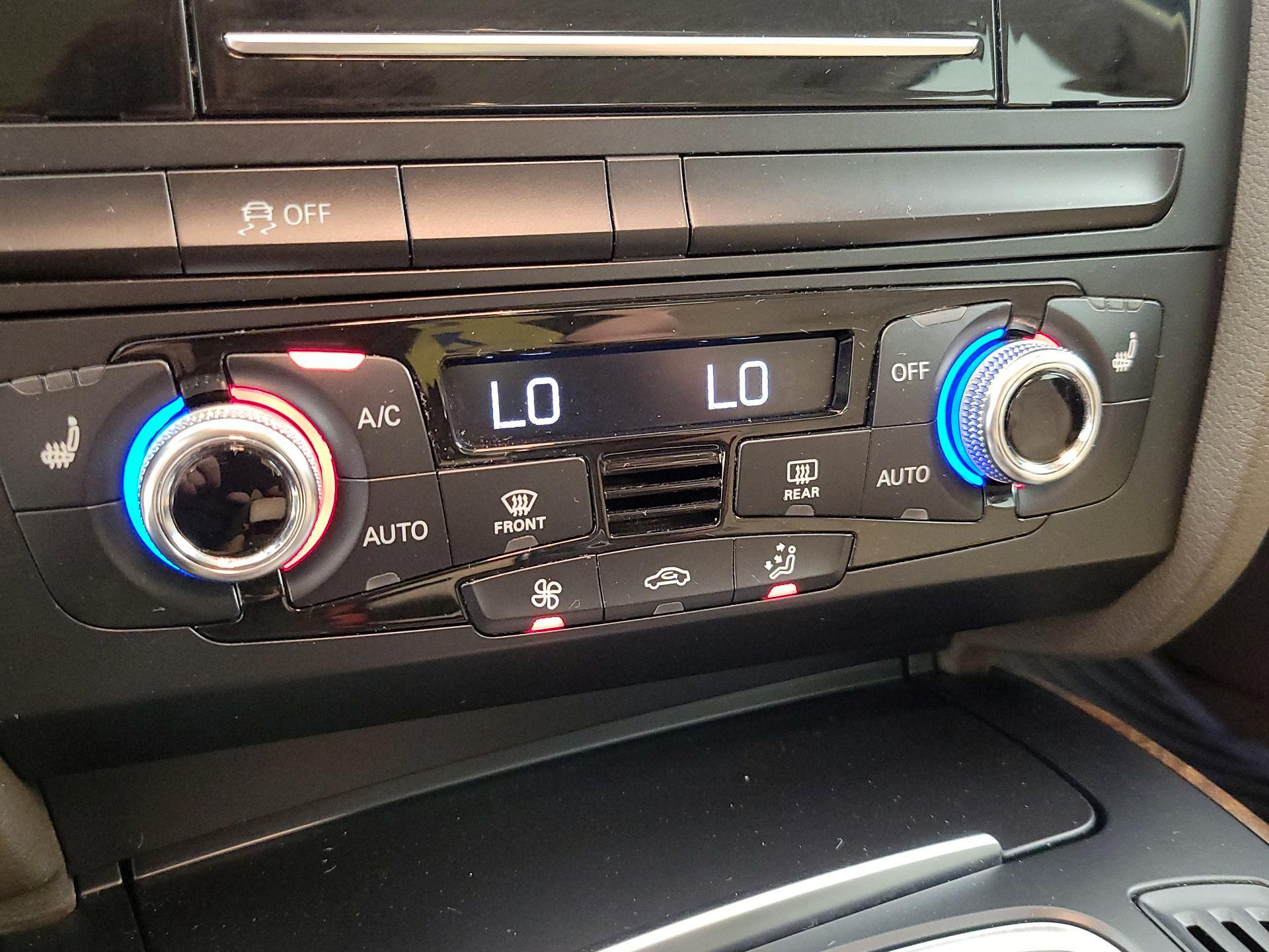 Thumbnail: 2015 Audi A4 - 16