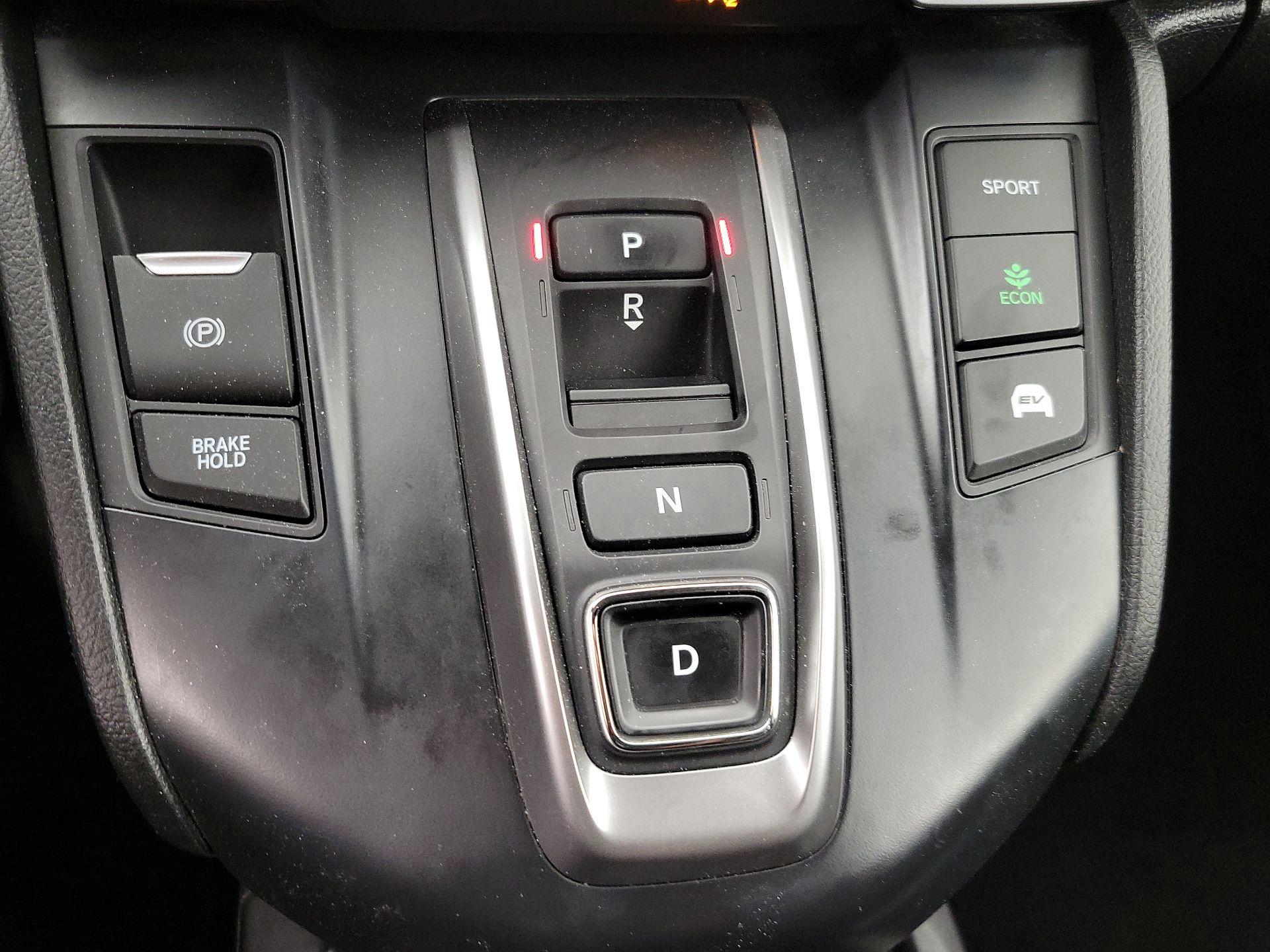 Thumbnail: 2021 Honda CR-V - 17