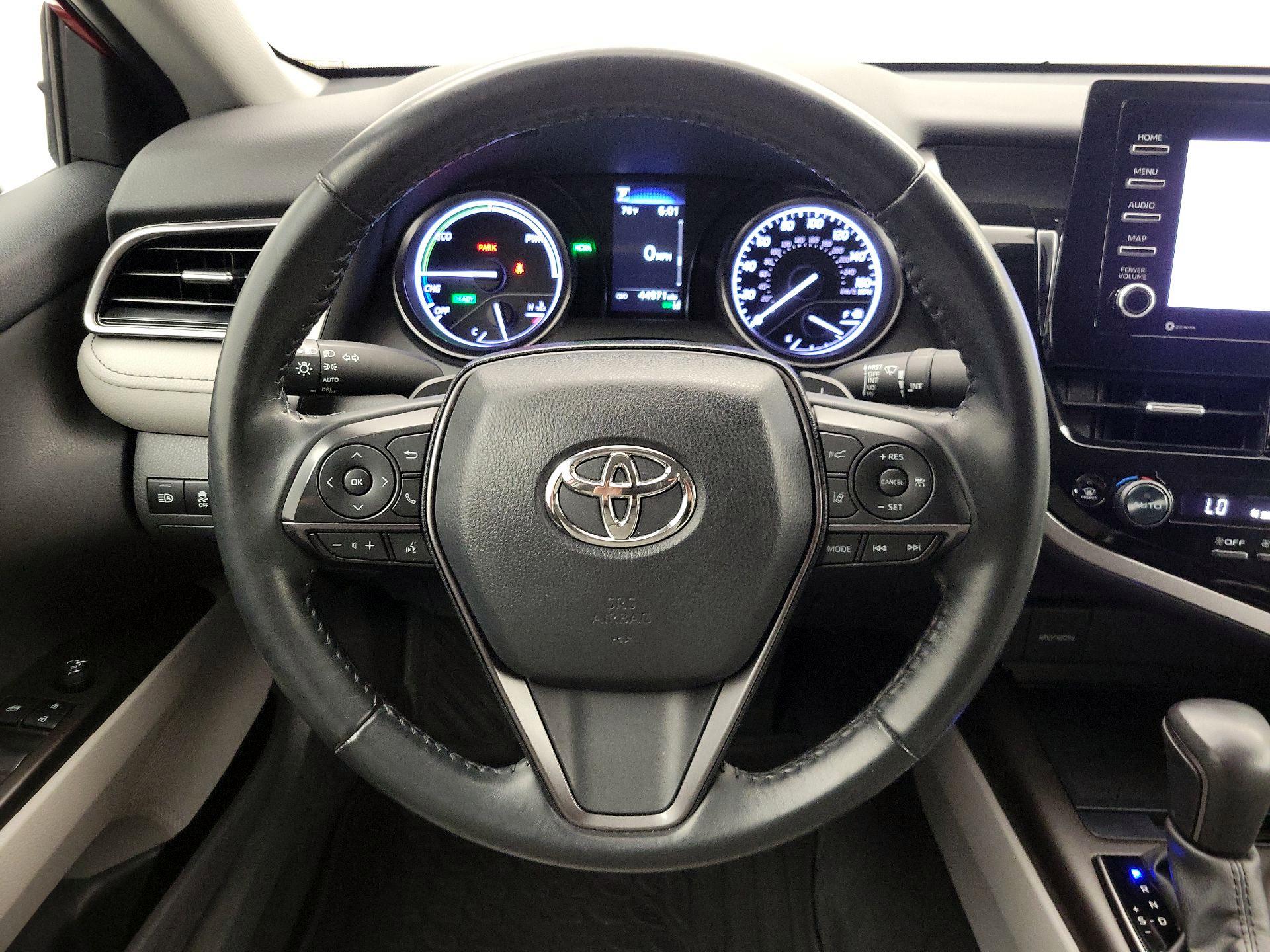 Thumbnail: 2022 Toyota Camry - 10