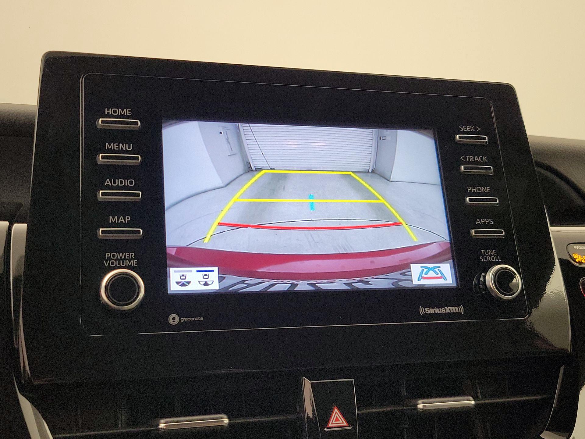 Thumbnail: 2022 Toyota Camry - 14