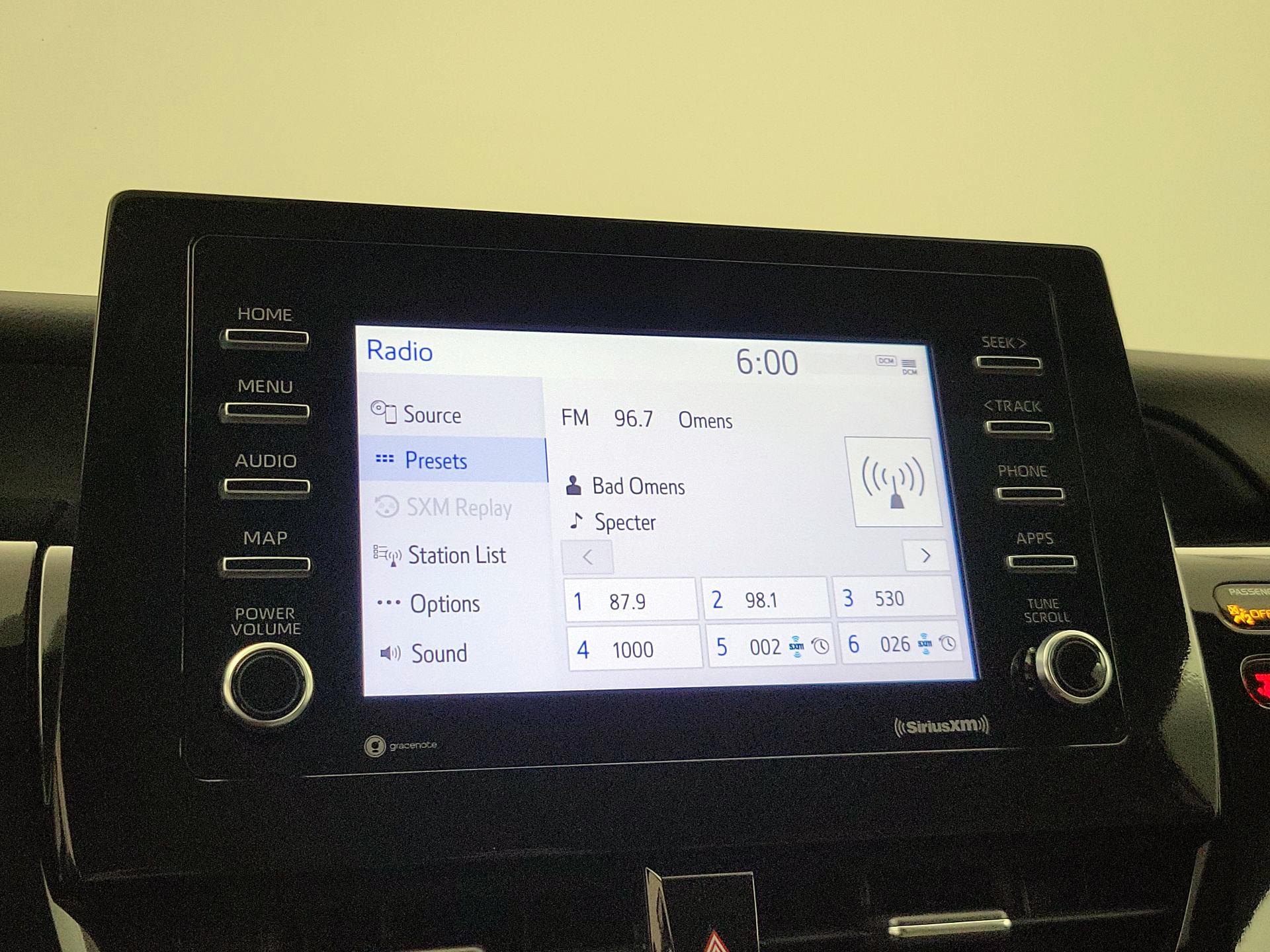 Thumbnail: 2022 Toyota Camry - 15