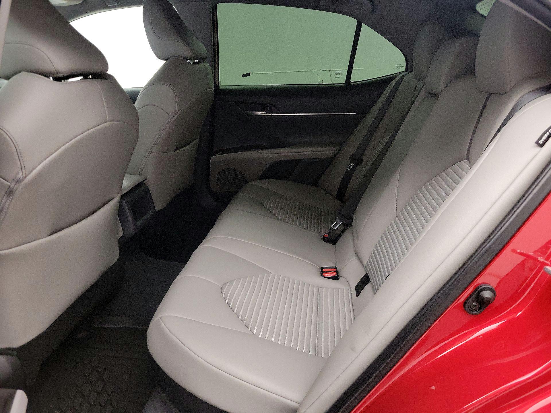 Thumbnail: 2022 Toyota Camry - 19