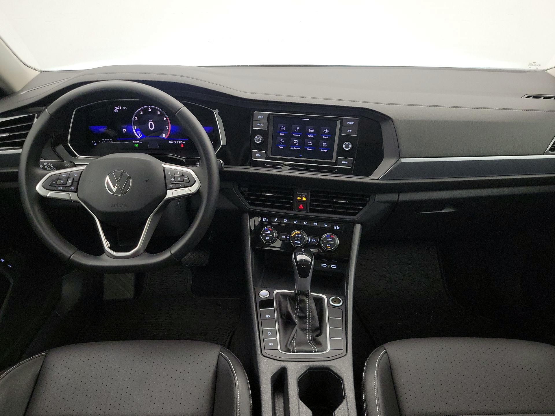 Thumbnail: 2024 Volkswagen Jetta - 9